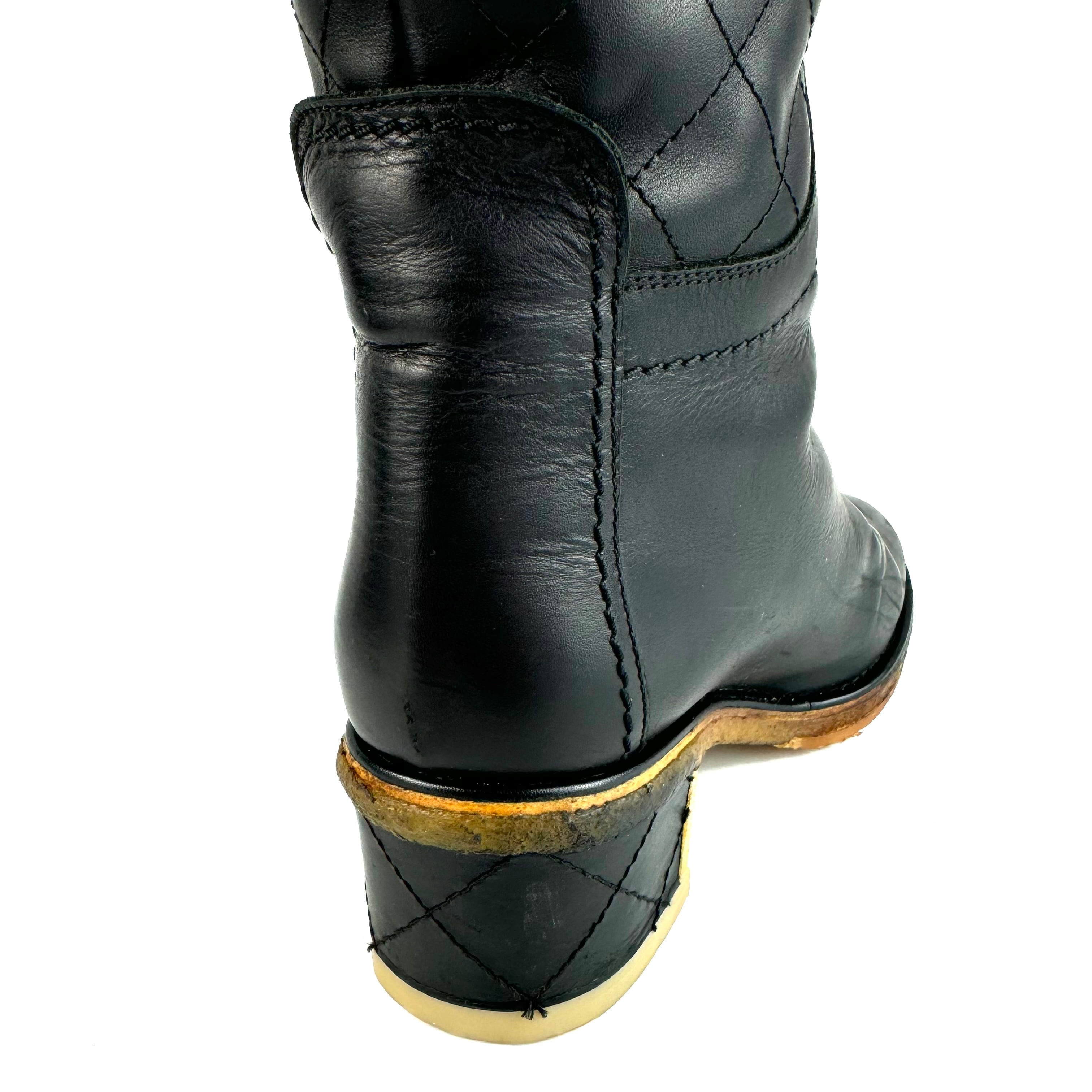 【美品】シャネル ロングブーツ ムートン ココマーク レザー 黒 22.5cm