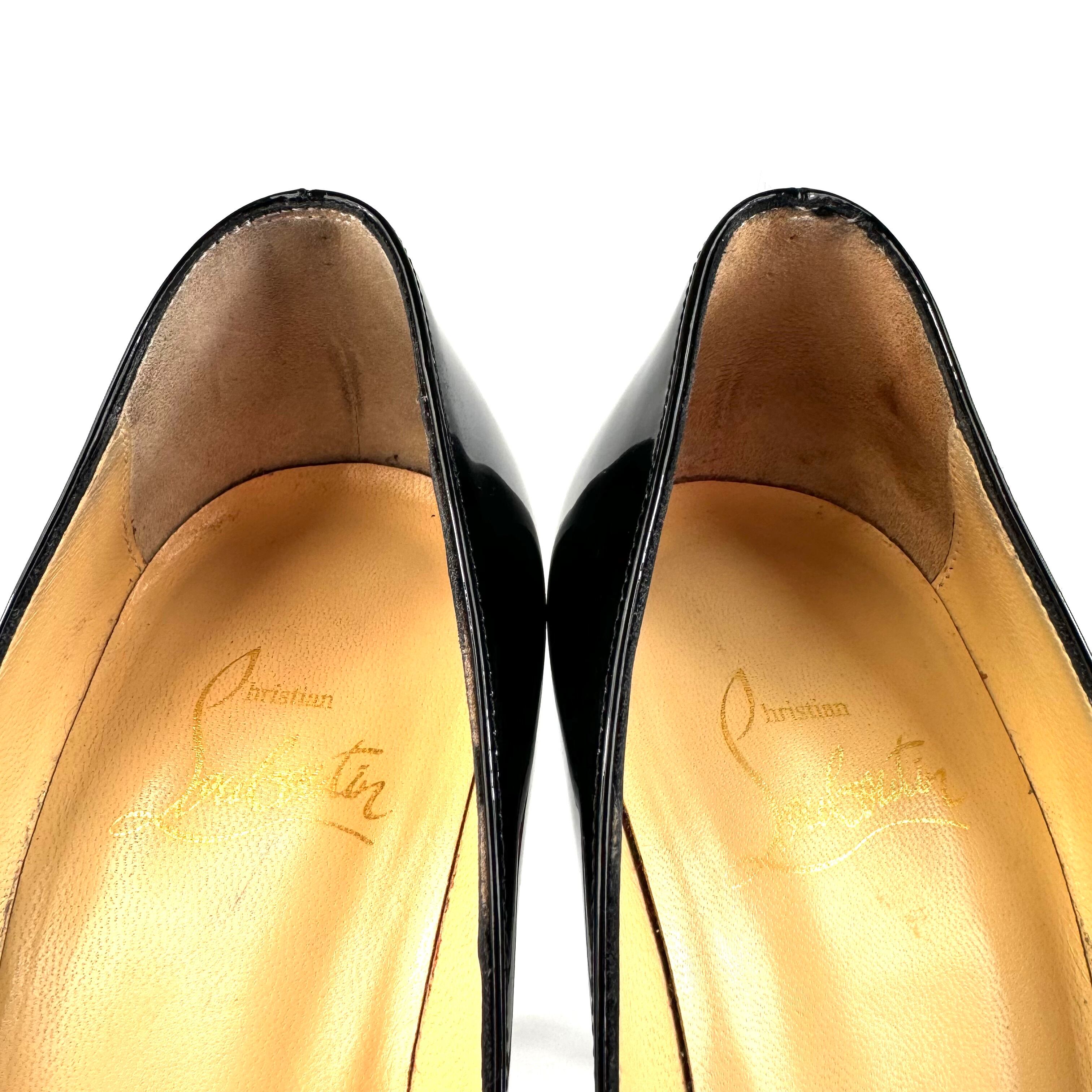 【美品】クリスチャンルブタン パンプス パテント ポインテッドトゥ 黒