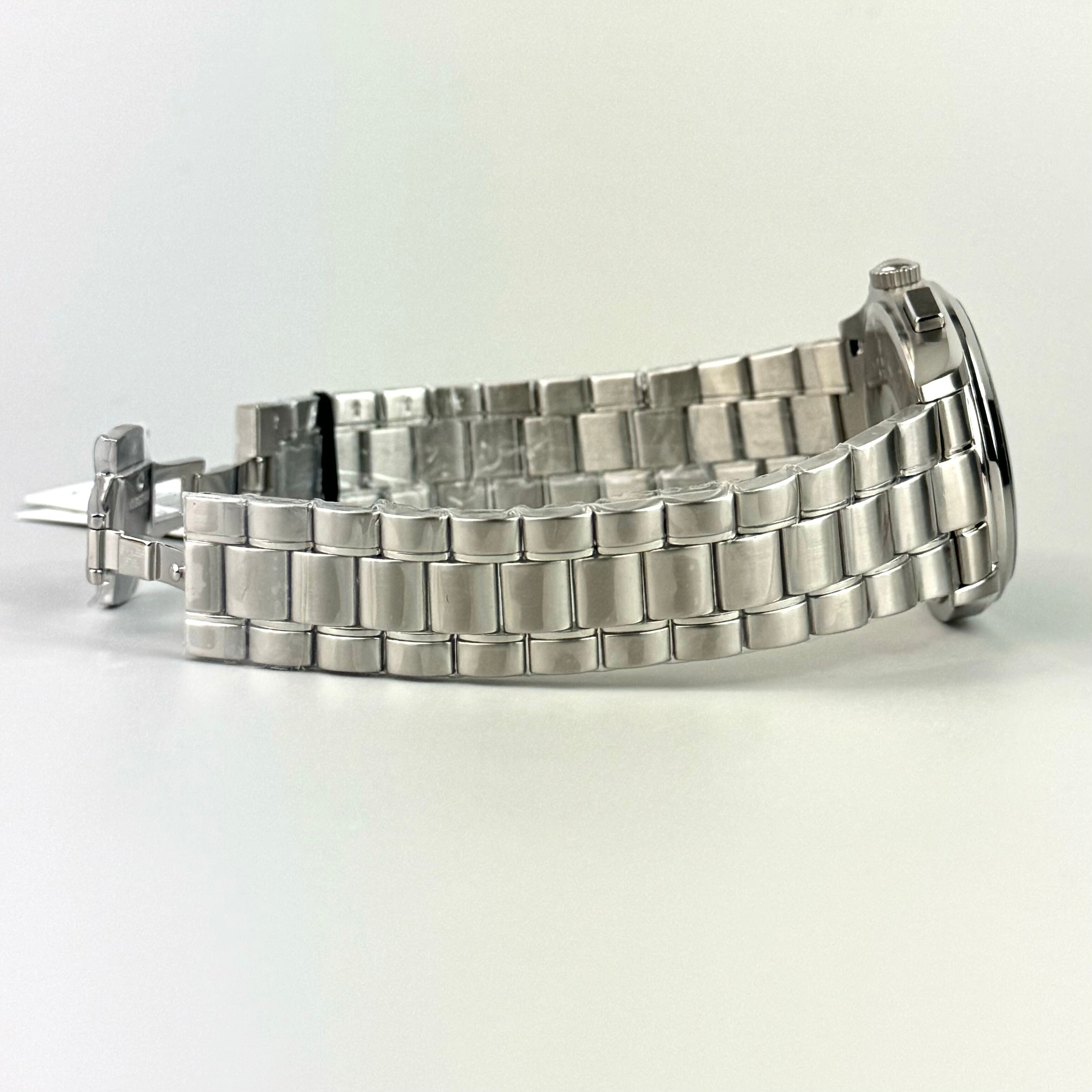 【未使用】エンポリオアルマーニ EMPORIO ARMANI AR-11529 クォーツ クロノグラフ グリーン デイト表示