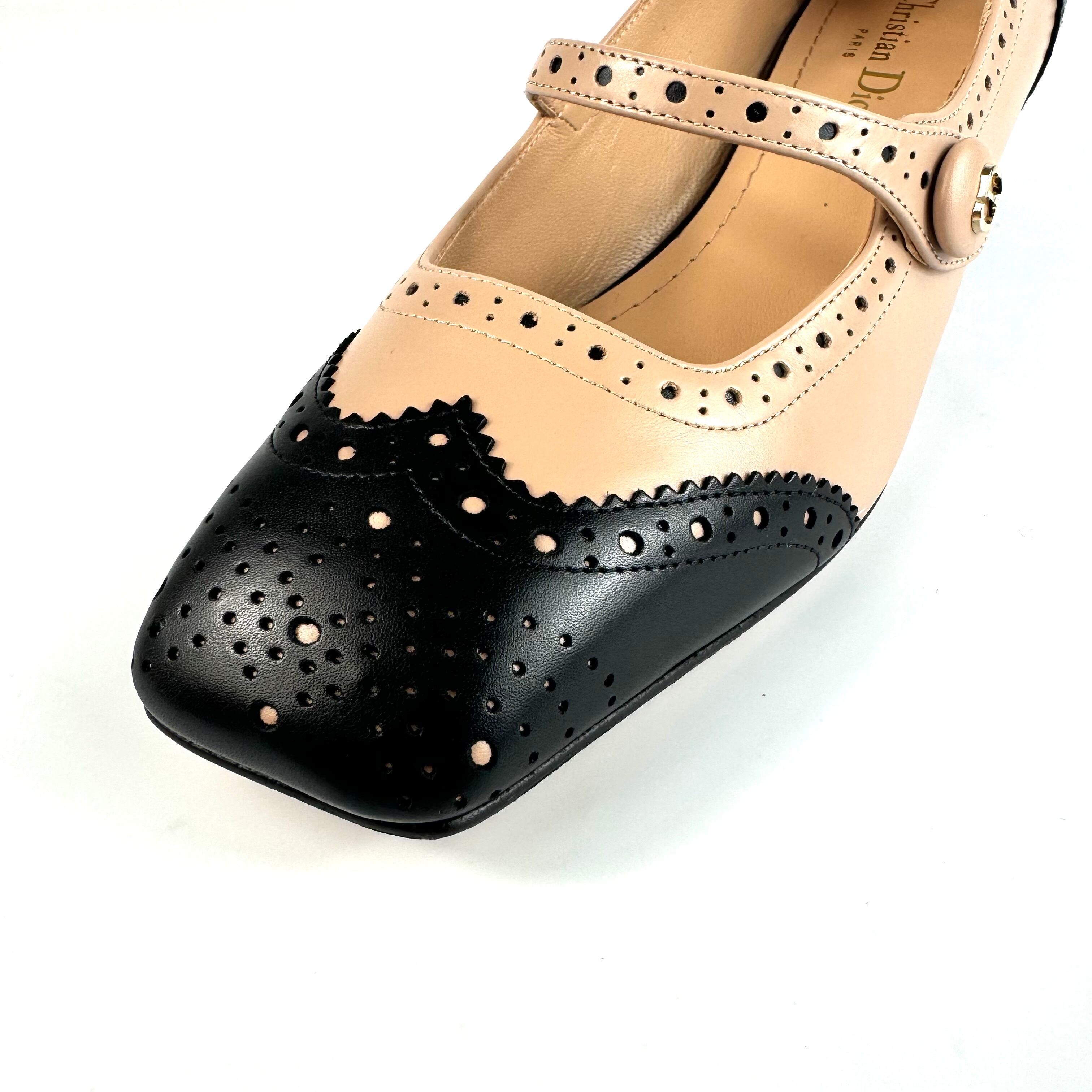 【未使用】クリスチャンディオール パンプス パンチング カーフ ベージュ 黒 24cm