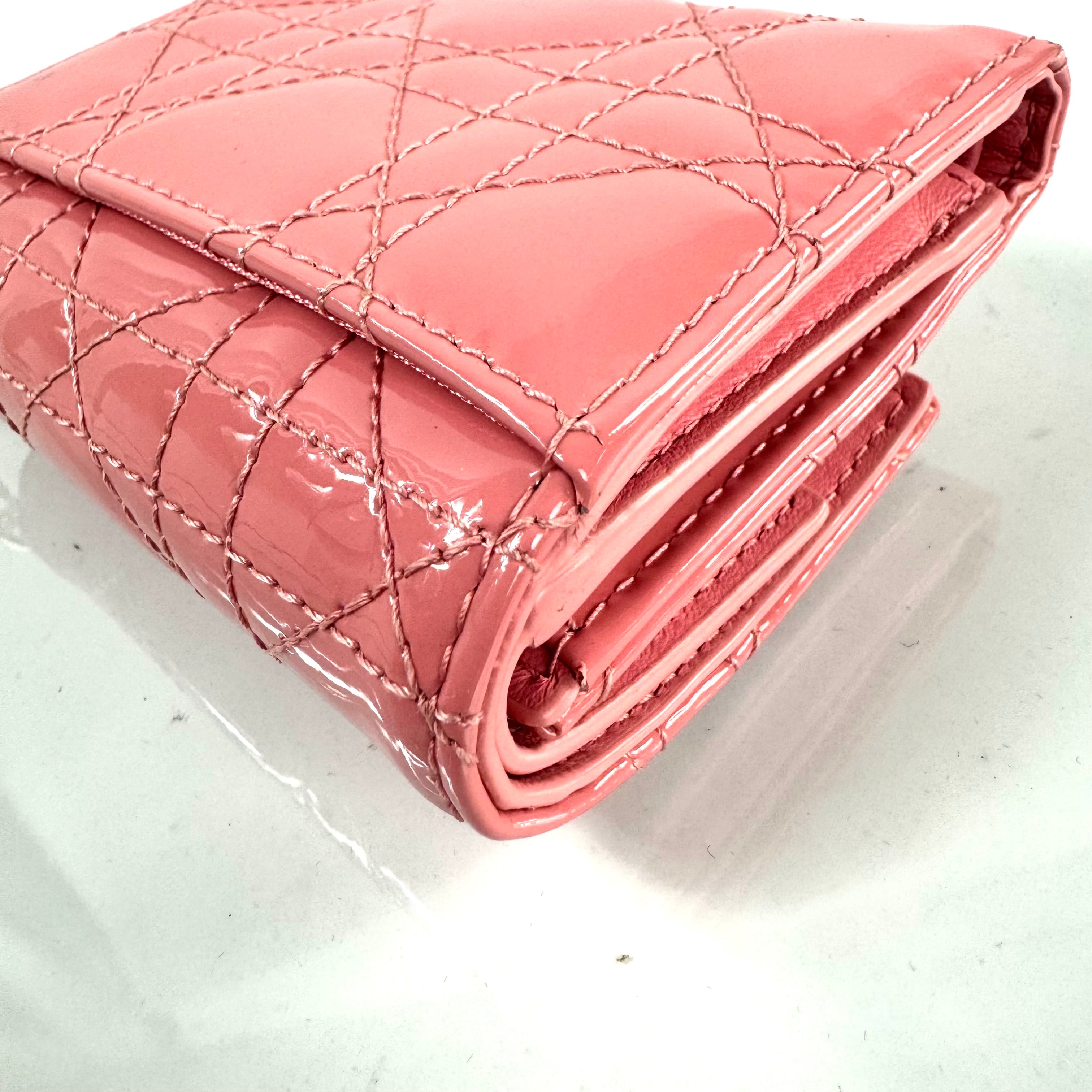 クリスチャンディオール レディディオール Christian Dior ロータスウォレット ピンク エナメル コンパクトウォレット