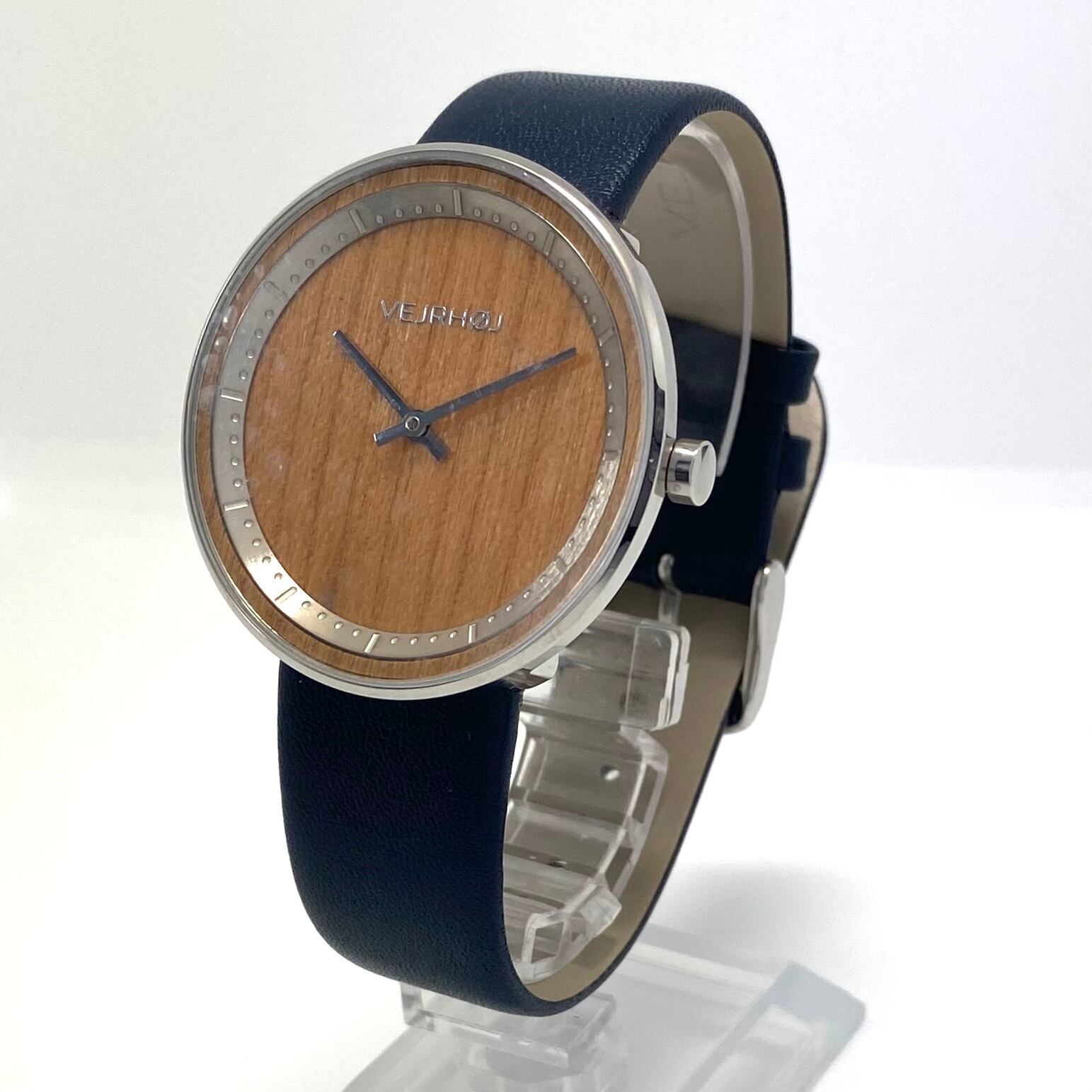 【未使用】ヴェアホイ VEJRHOJ クォーツ 木目 2針 革ベルト