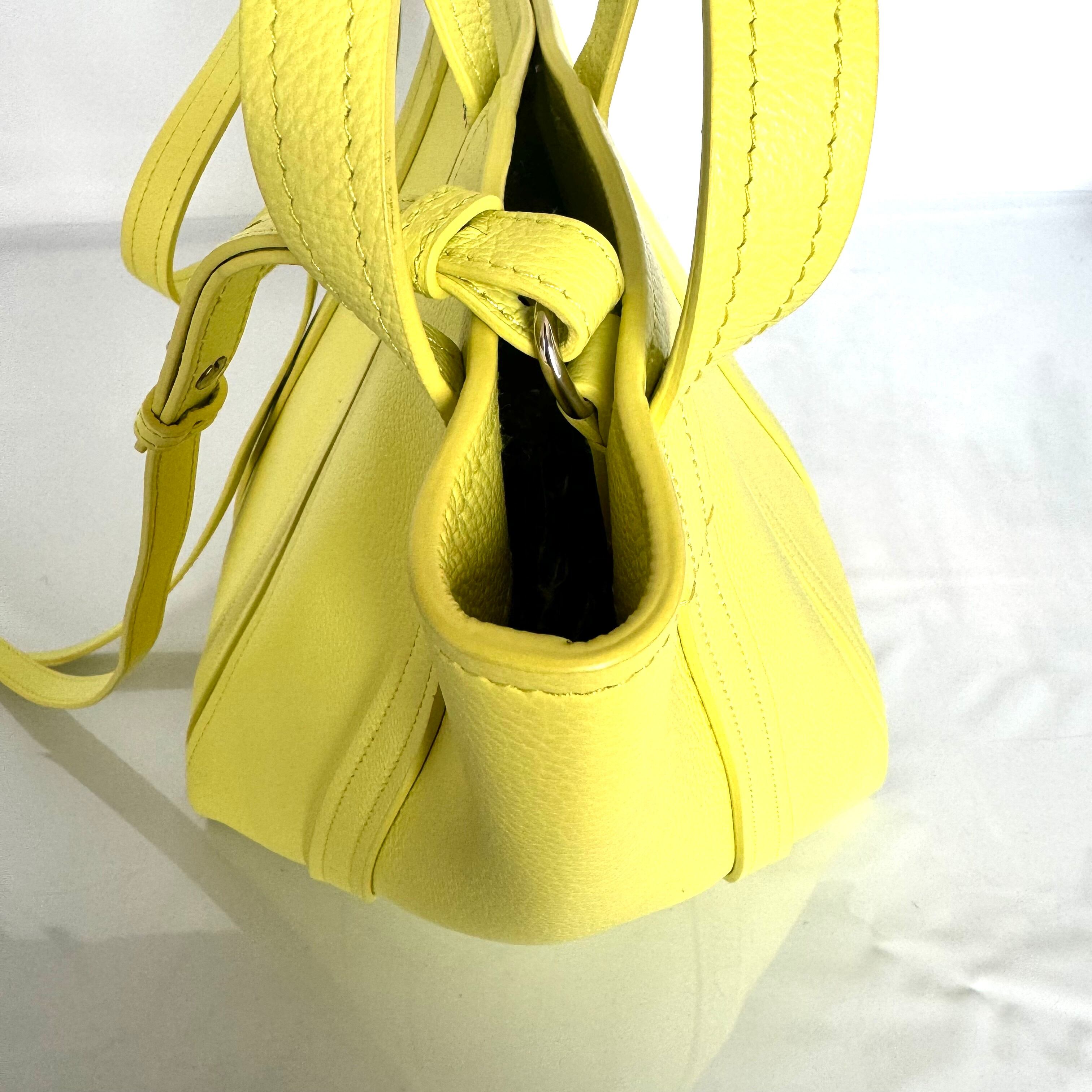 バレンシアガ エヴリディトート ノースサウス スモール イエロー