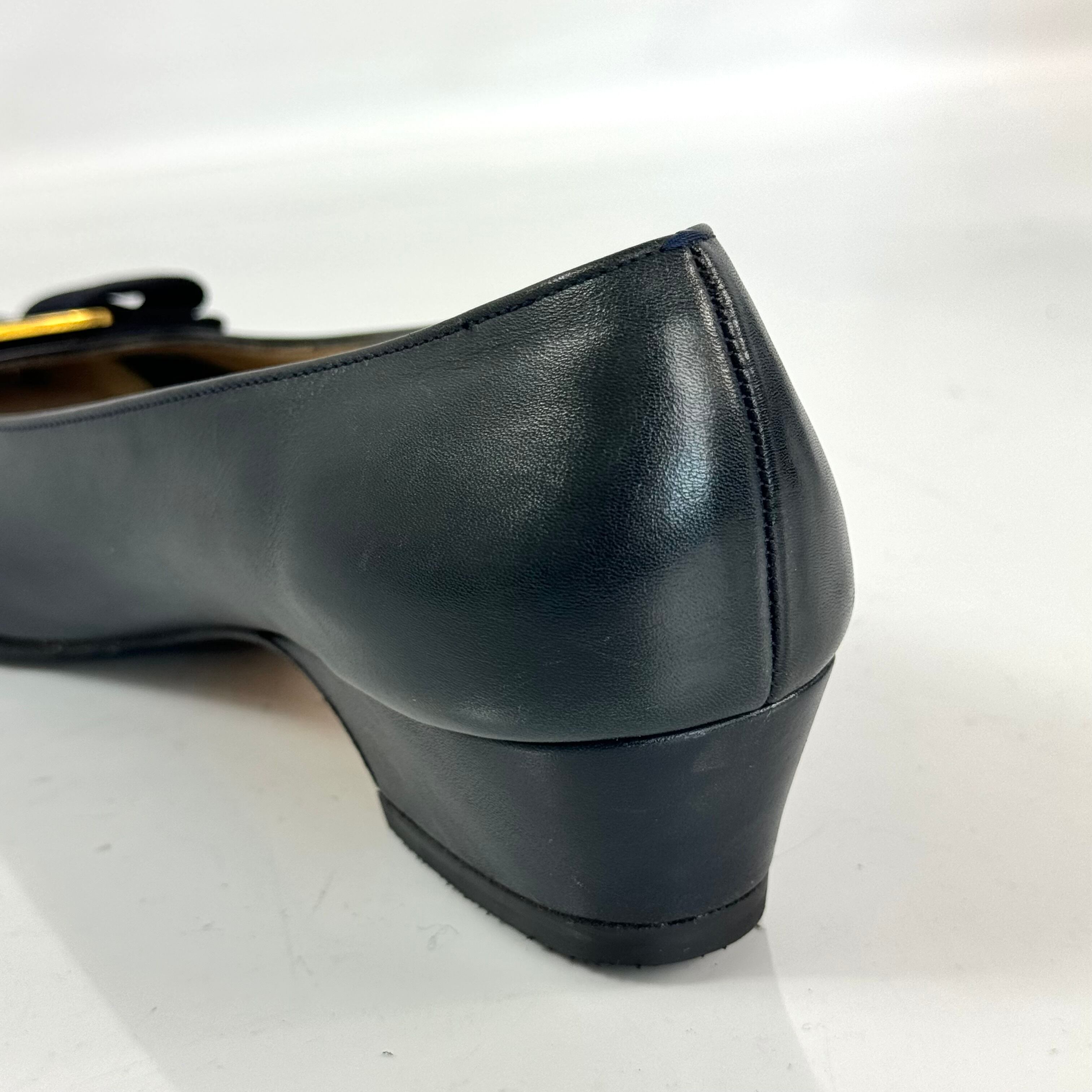 サルヴァトーレフェラガモ パンプス ヴァラリボン カーフレザー 5 1/2 B 23cm 黒