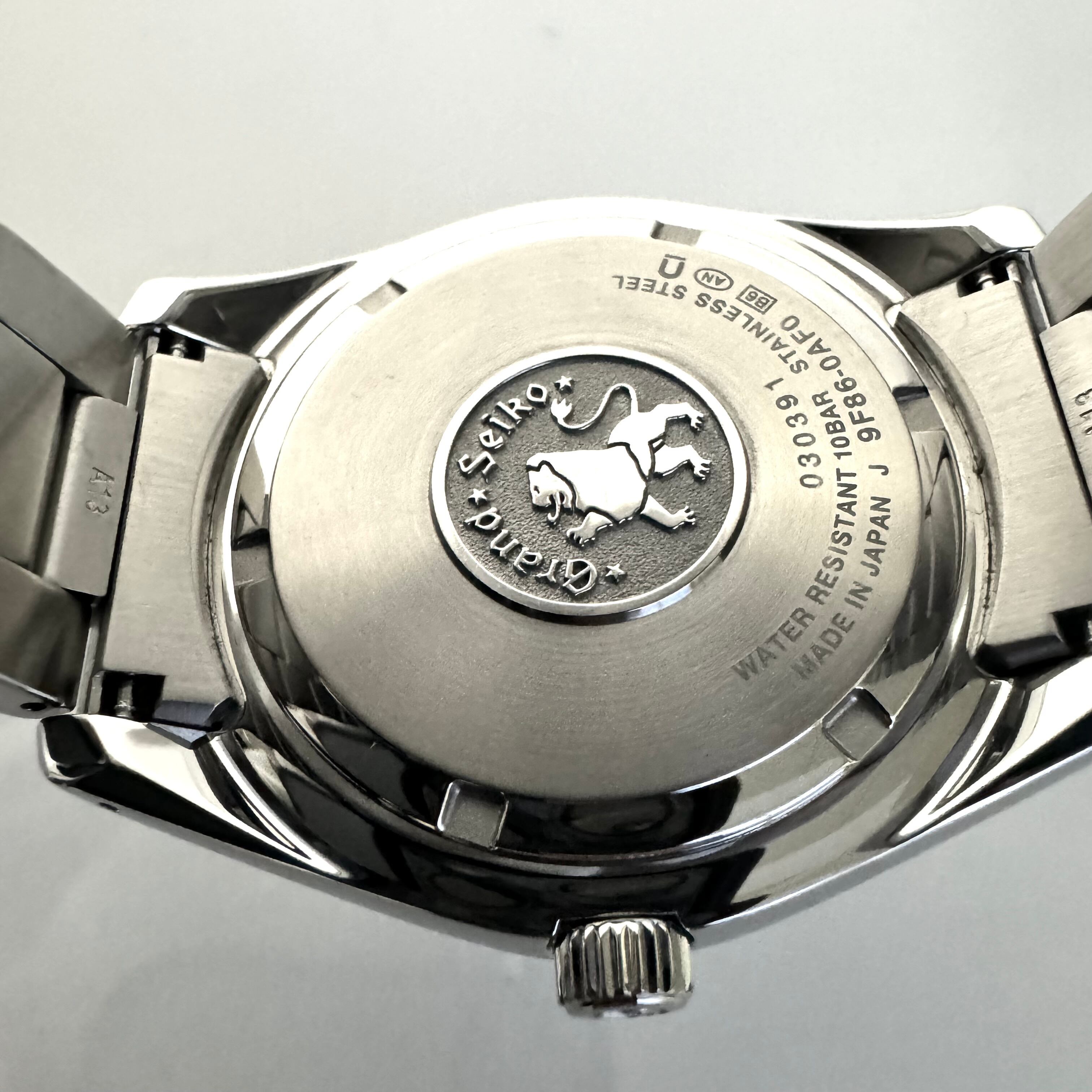 【美品】グランドセイコー ヘリテージコレクション GMT SBGN013 9F86-0AF0 クォーツ デイト表示 黒