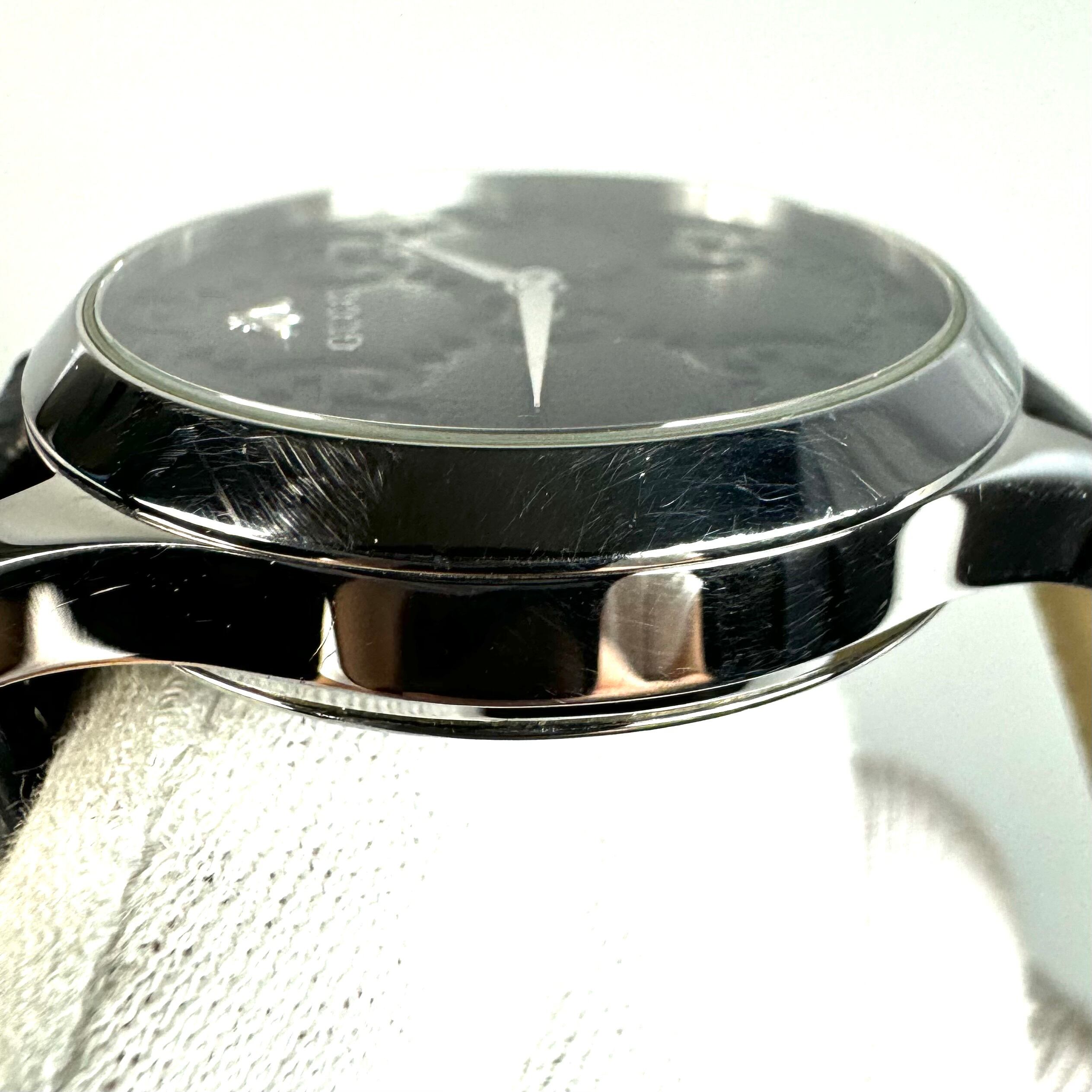 グッチ GUCCI Gタイムレス YA1264031A 164.4 クォーツ 黒 社外ベルト