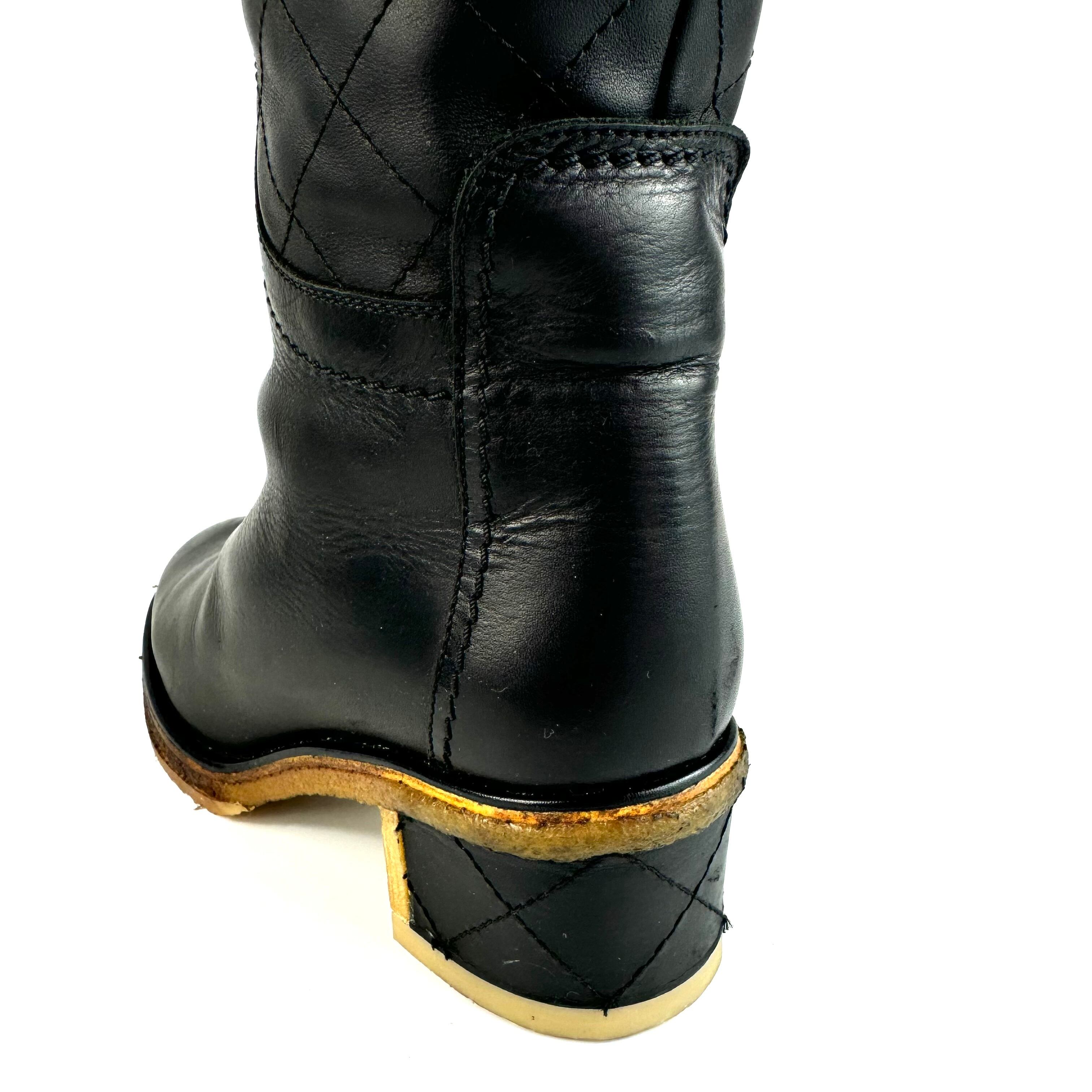 【美品】シャネル ロングブーツ ムートン ココマーク レザー 黒 22.5cm