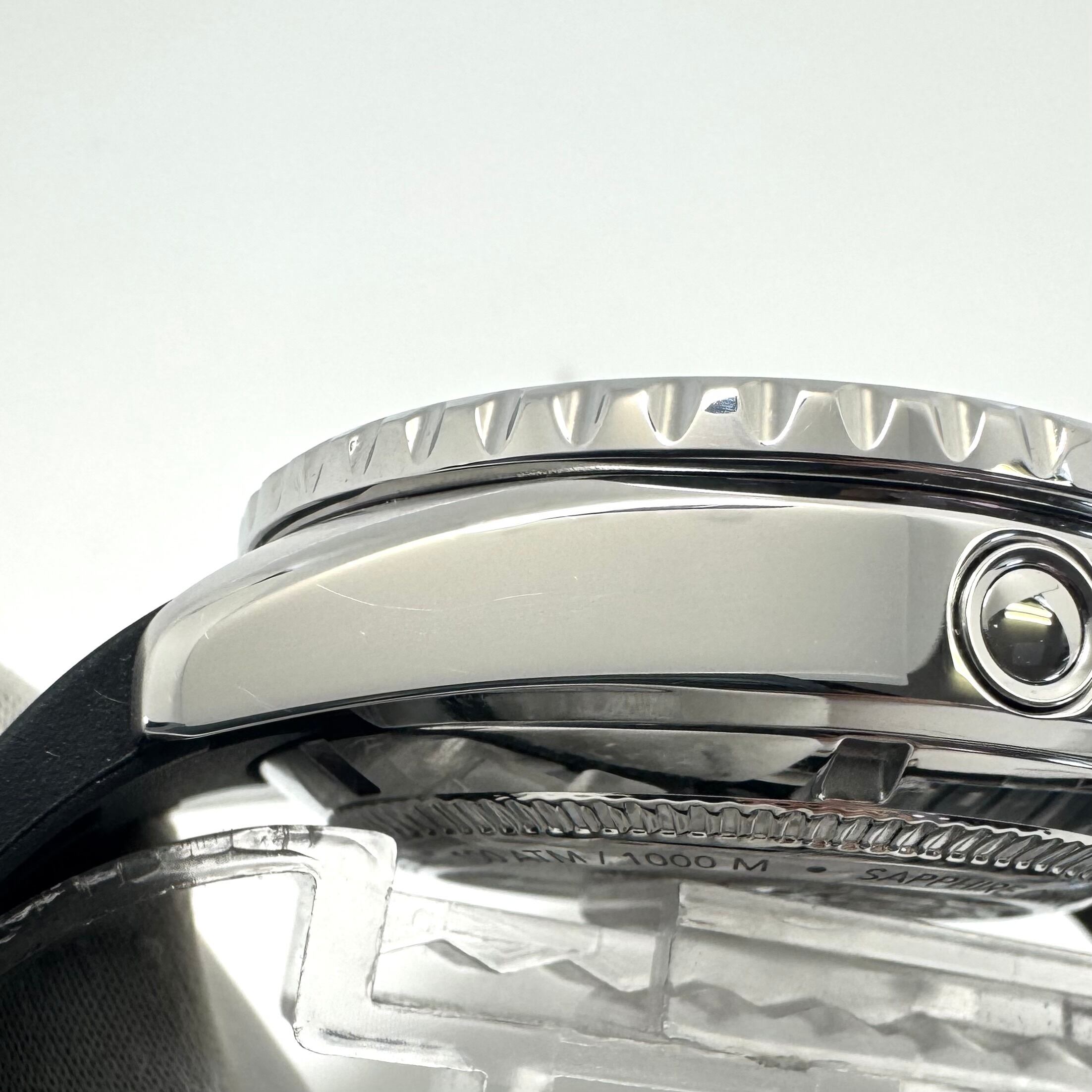 【美品】腕時計 メンズ エドックス スカイダイバー ネプチュニアン 80120-3NCA-ODN ダイバーズ 自動巻 オレンジ デイト表示 樹脂ベルト セラミック 1000m防水