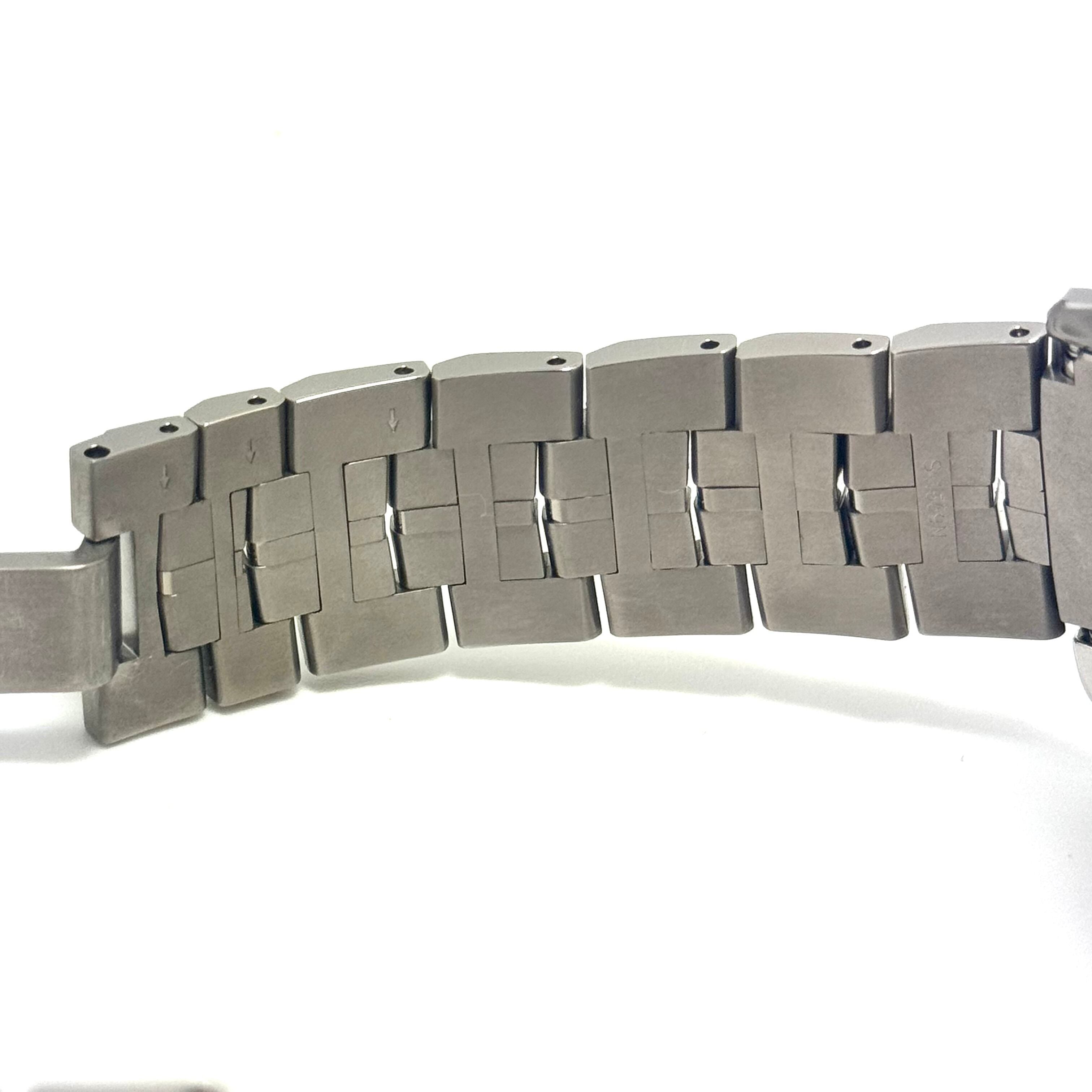 【美品】カシオ CASIO オシアナス OCEANUS Manta S7000 Series OCW-S7000-1AJF 電波ソーラー モバイルリンク デイト表示