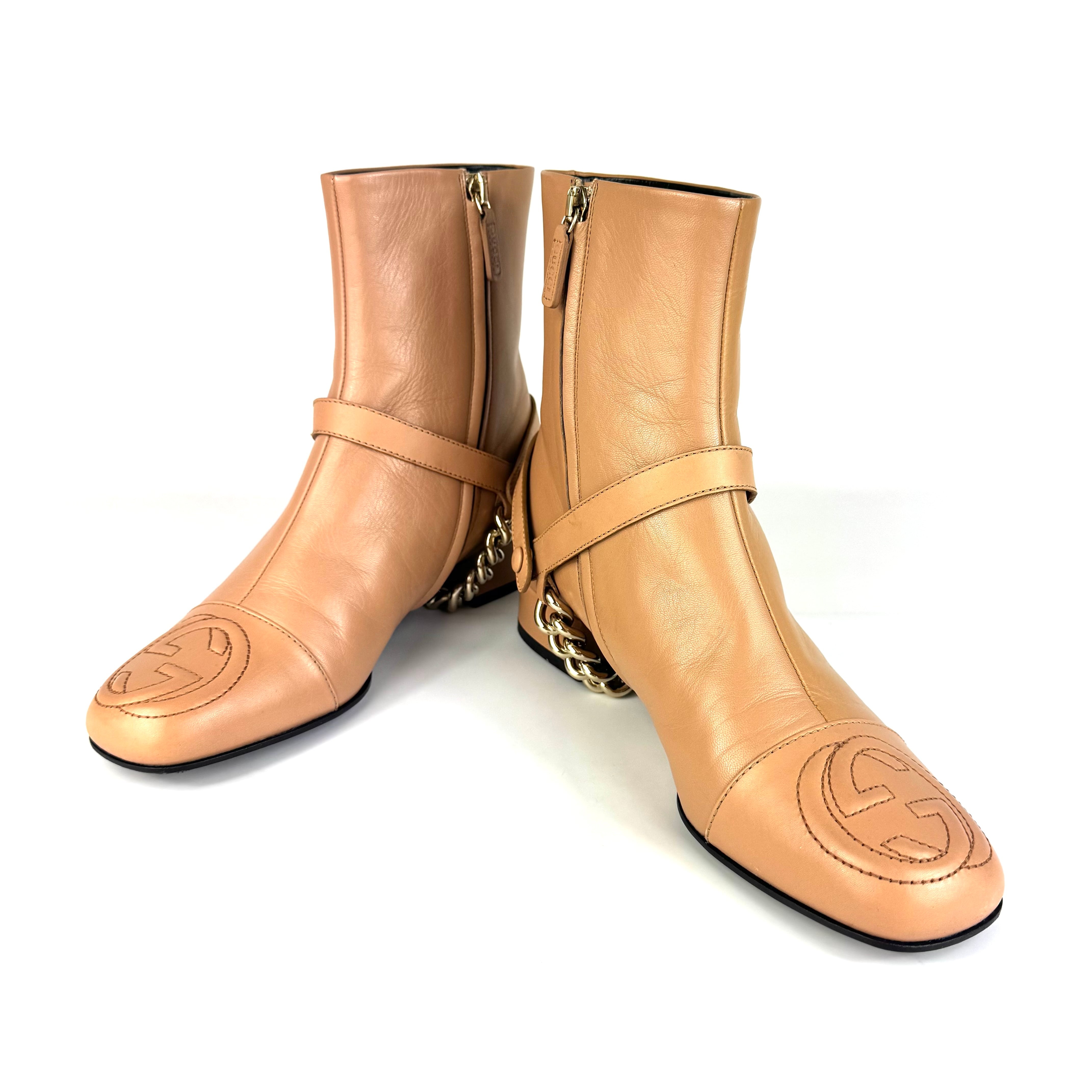 グッチ ショートブーツ インターロッキング チェーン ベージュ 23.5cm