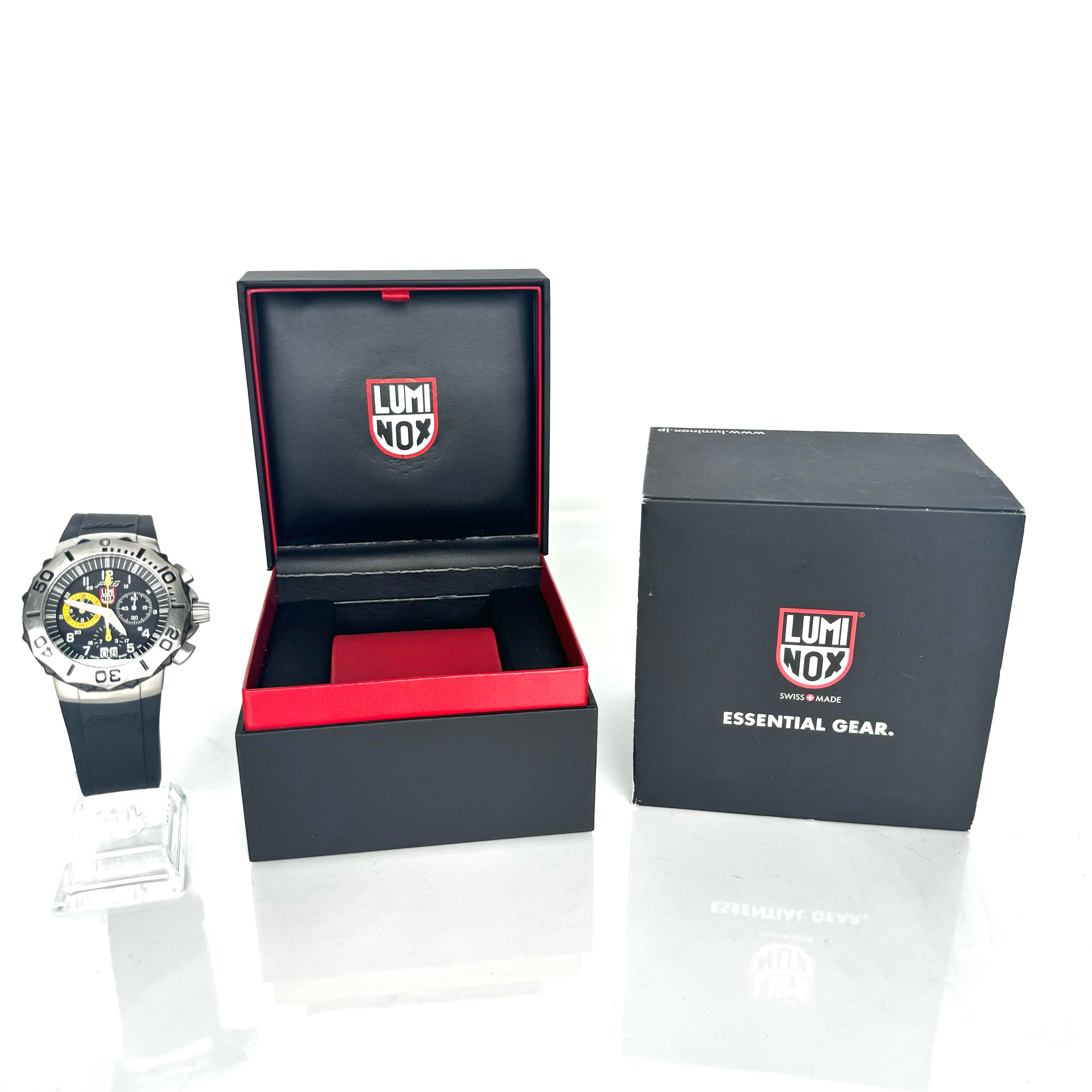 【希少】ルミノックス F-16 ファイティングファルコン クォーツ クロノグラフ 黒 デイト表示 ラバーベルト