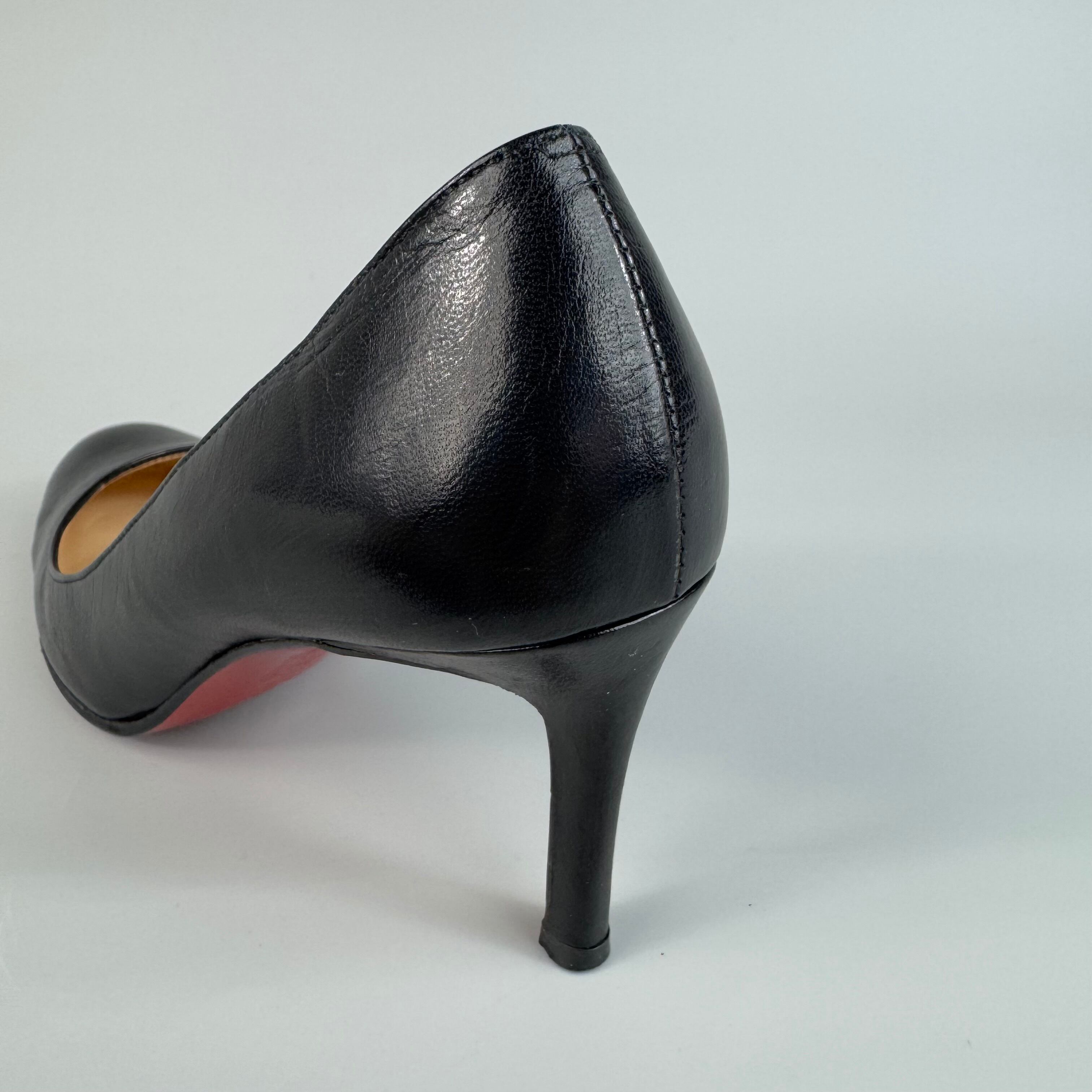 クリスチャンルブタン パンプス アーモンドトゥ レザー 黒 22.5cm