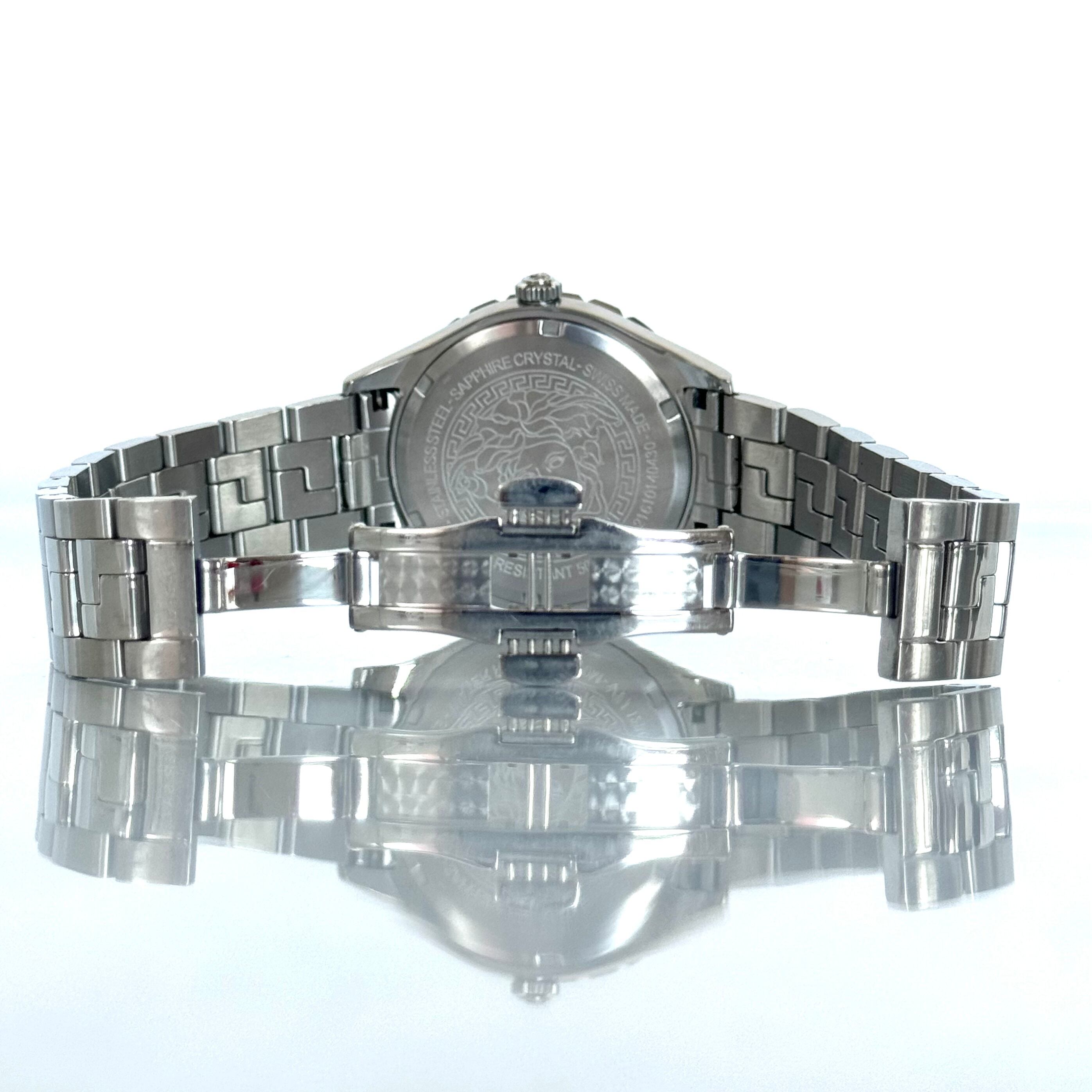 【希少】ヴェルサーチ ヘレニウム GMT V11 クォーツ 黒 デイト表示