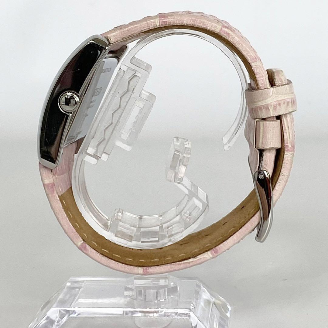 【美品】ゲス クォーツ シルバー 革ベルト ラインストーン スクエア