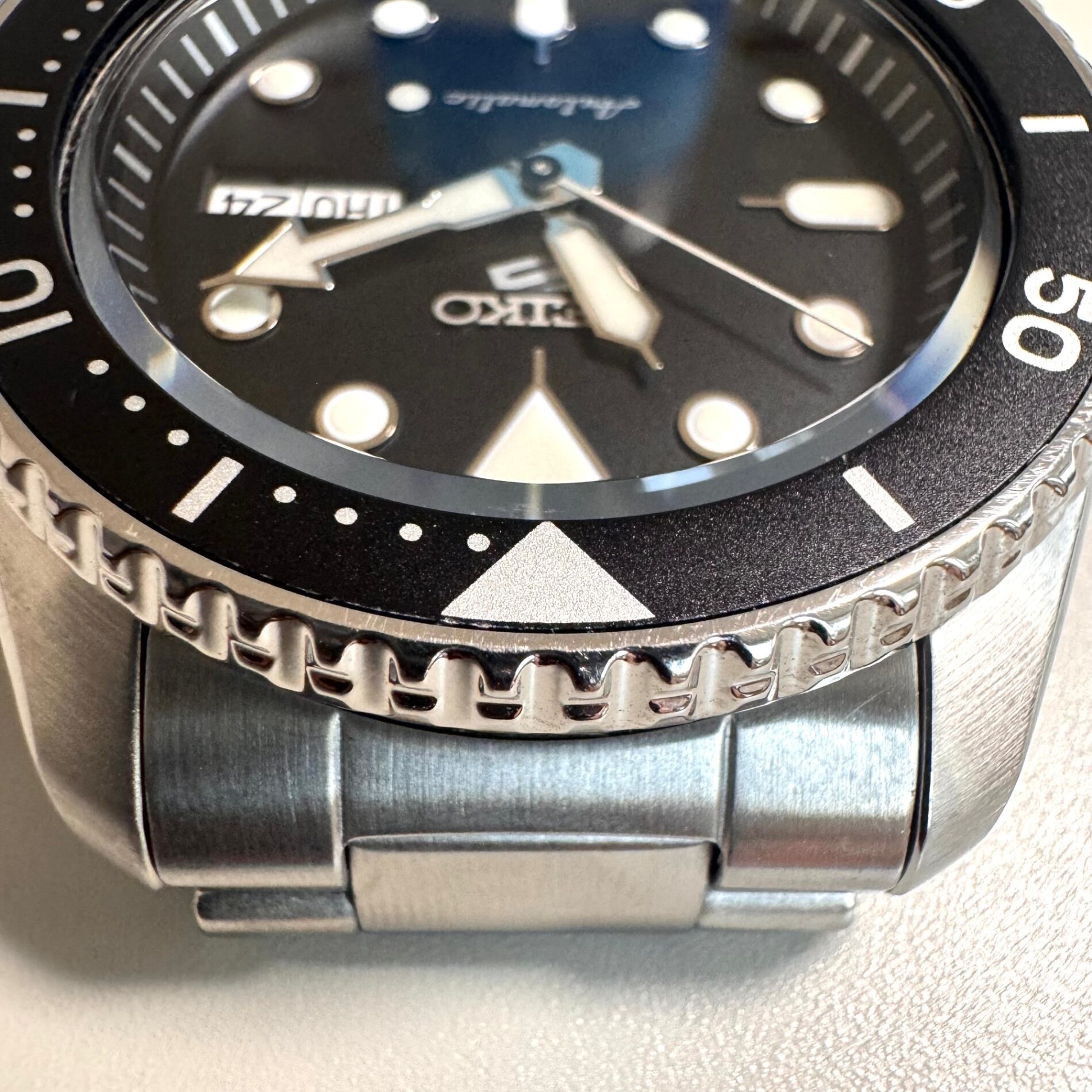 腕時計 メンズ セイコー 5スポーツ SBSA225 4R36-14B0 自動巻 黒 デイデイト表示(日本語・英語) 裏スケ 10気圧防水