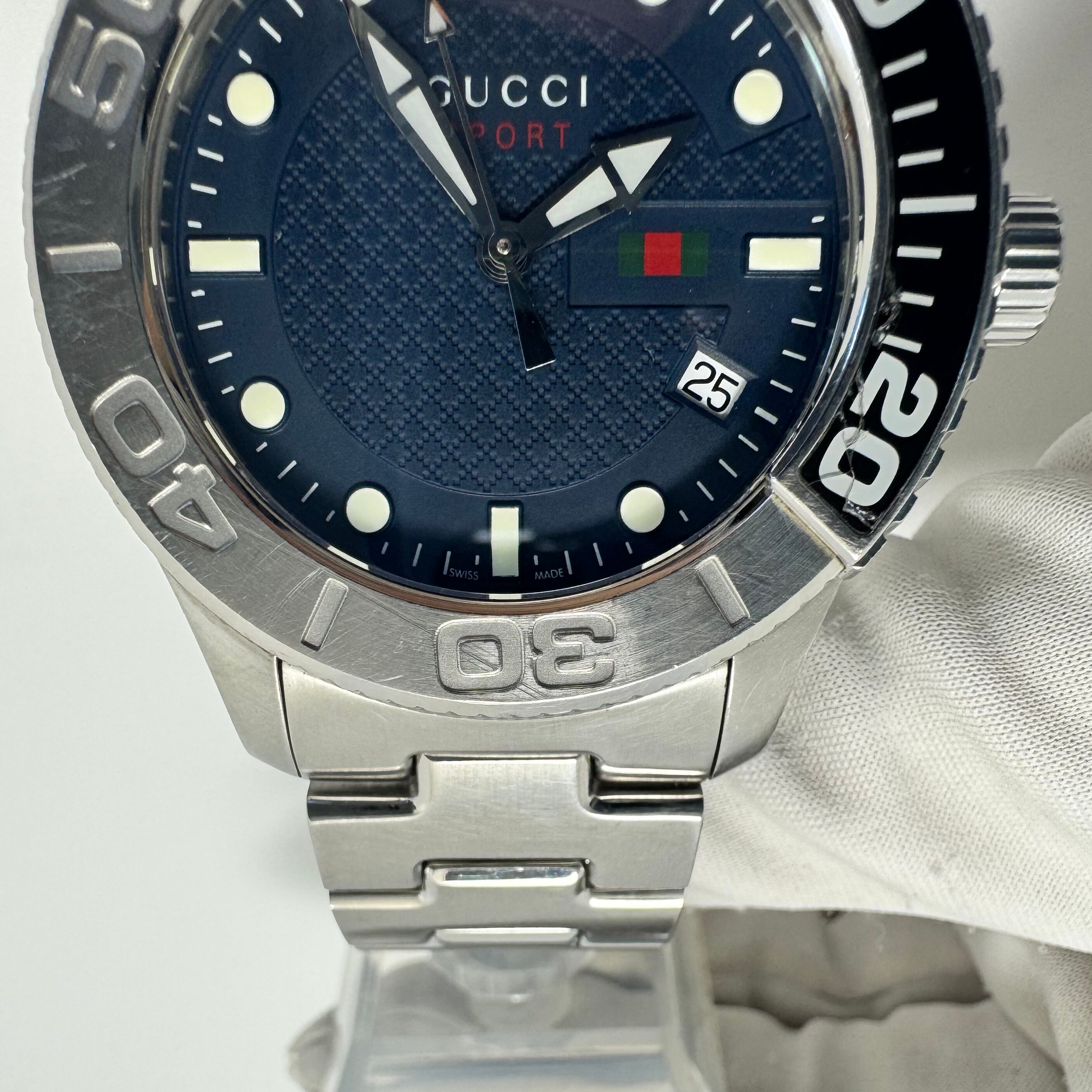 中古 腕時計 メンズ グッチ GUCCI Gタイムレス スポーツ YA126253 126.2 クォーツ ネイビー シェリーライン デイト表示 10気圧防水