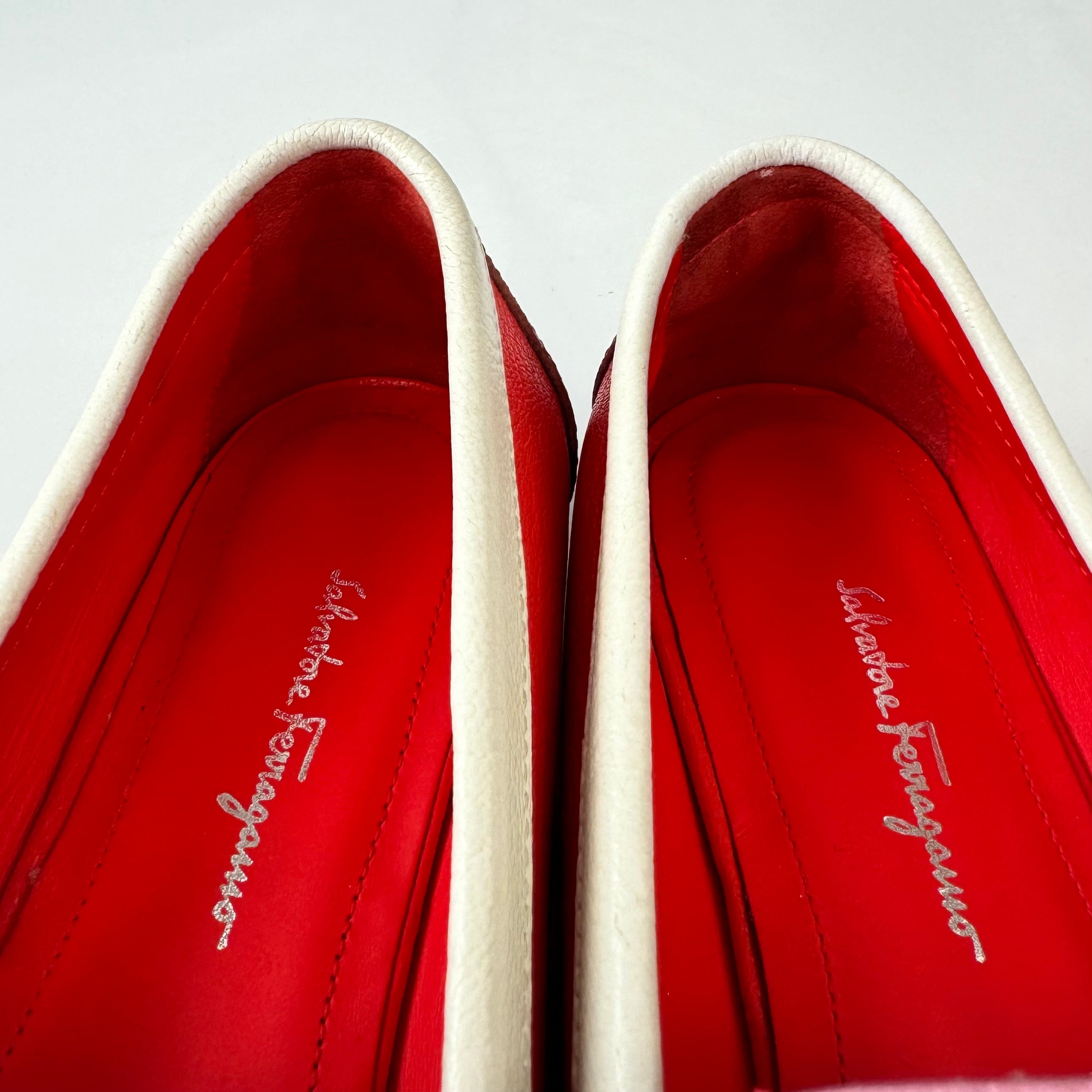 【美品】サルヴァトーレフェラガモ ローファー 2022年限定モデル ガンチーニ ピンク マルチカラー 23cm