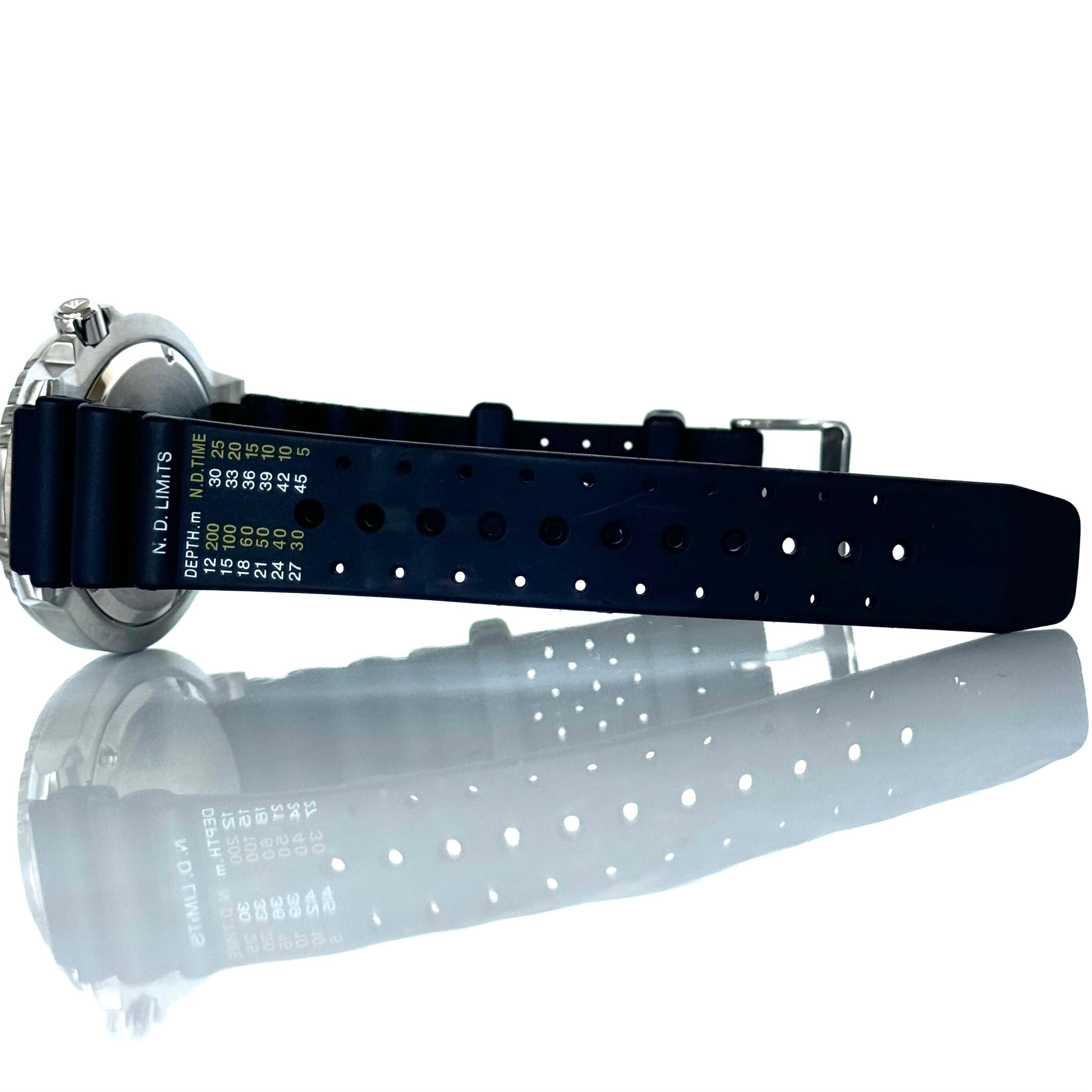 シチズン CITIZEN プロマスター BN0156-05E マリンシリーズ ダイバー E168-S100623 ソーラー デイト表示 黒 ラバーベルト