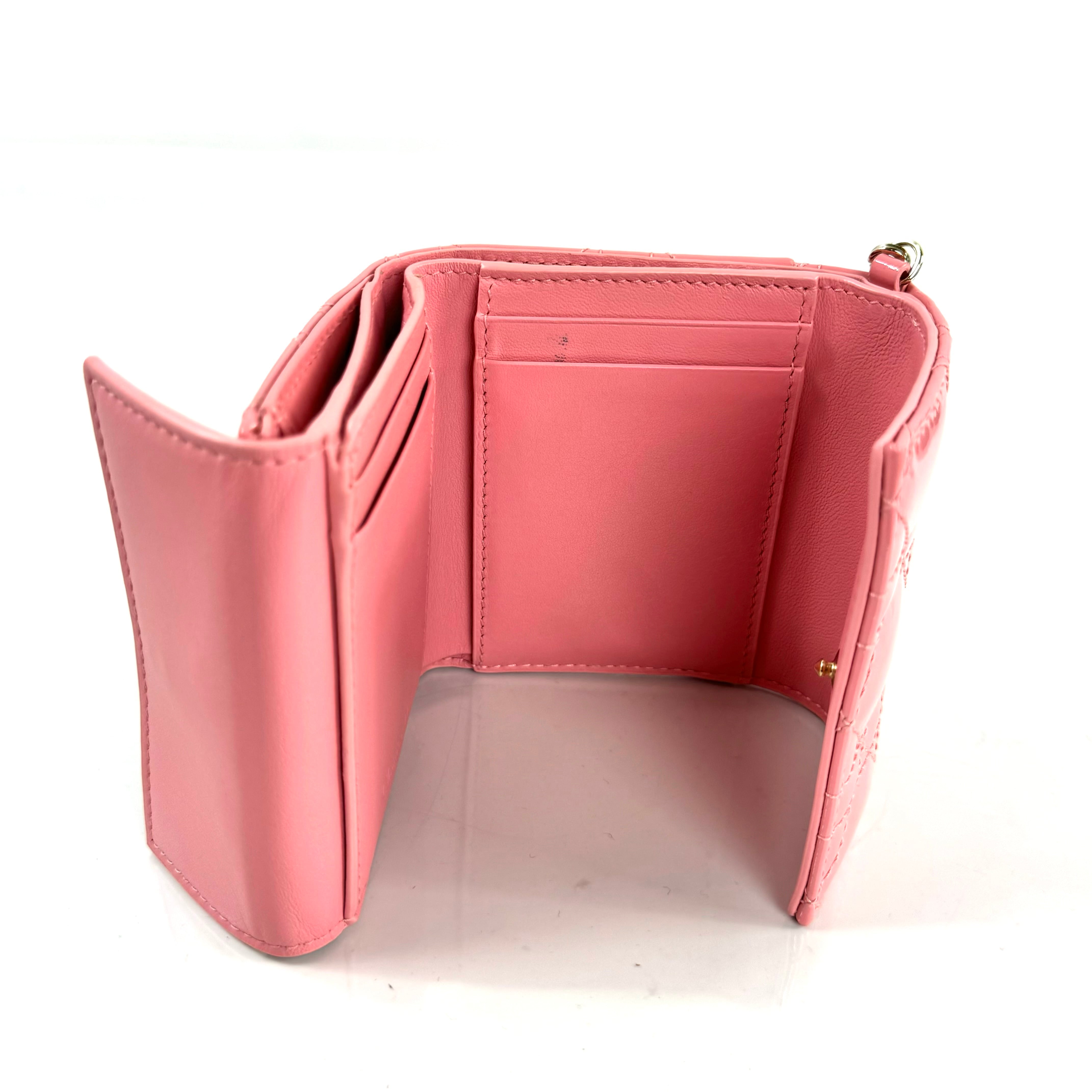 クリスチャンディオール レディディオール Christian Dior ロータスウォレット ピンク エナメル コンパクトウォレット