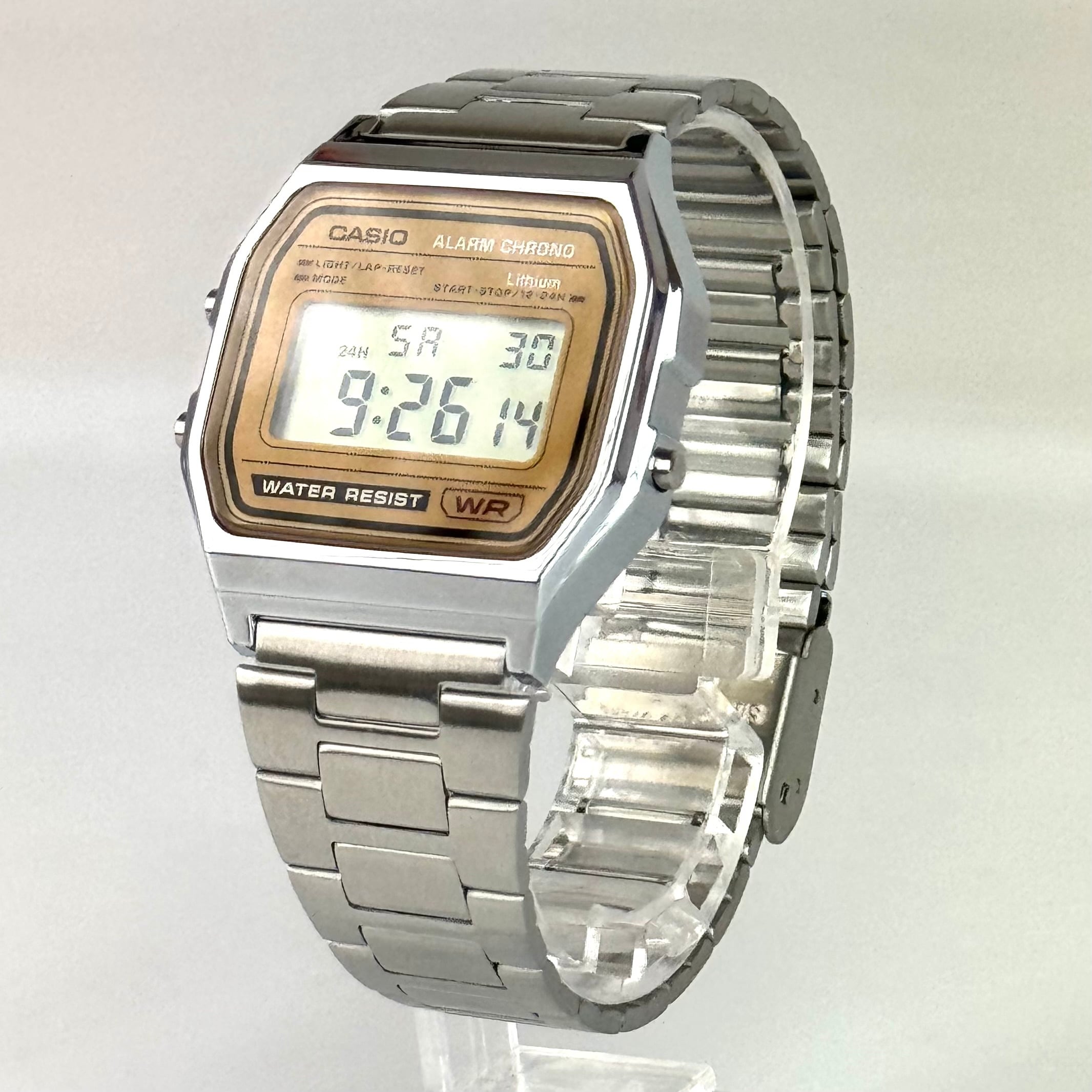 【美品】カシオ CASIO A158WEA-9JH クォーツ デジタル ゴールド メンズ レディース