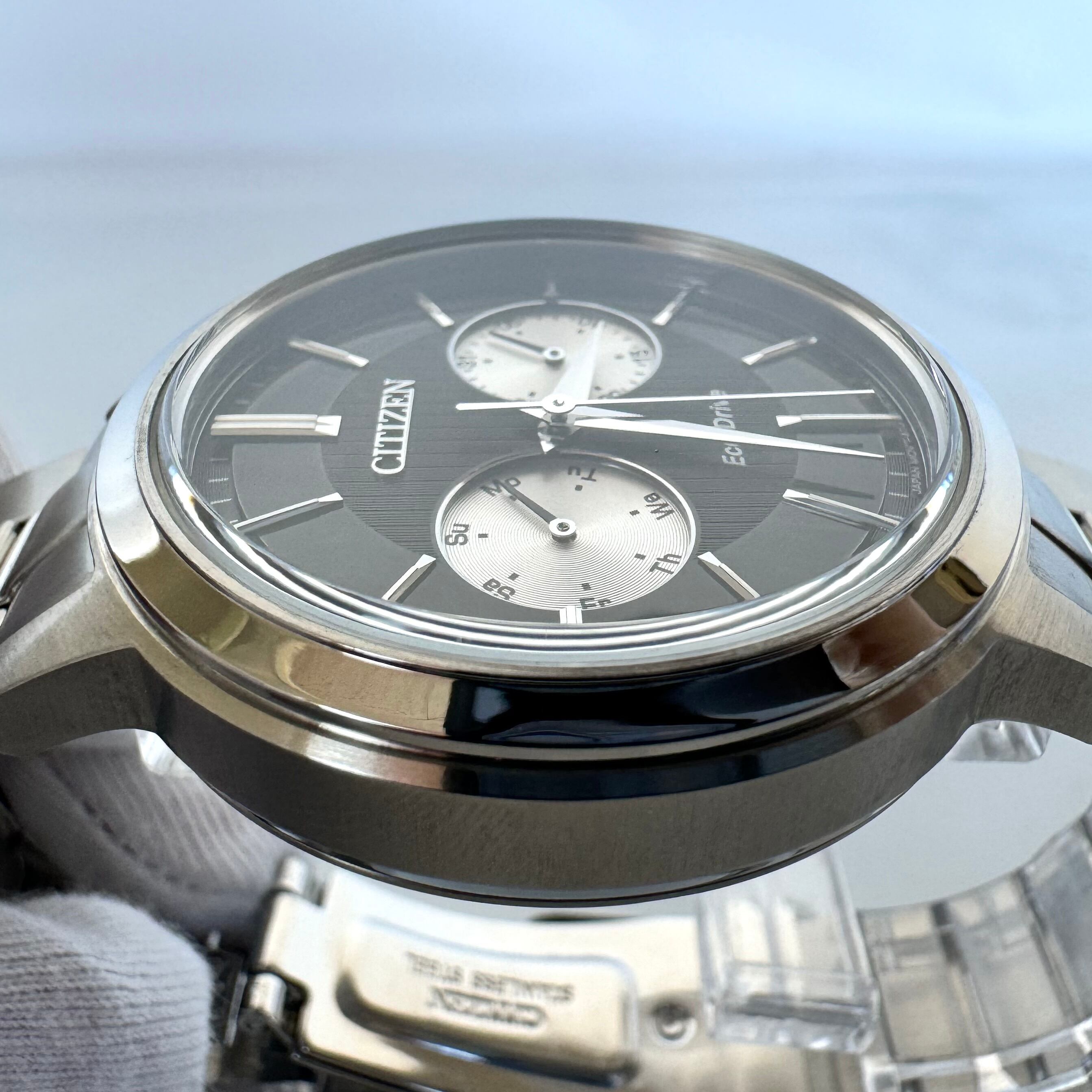 【美品】シチズン シチズンコレクション BU4030?91E ソーラー マルチカレンダー 黒