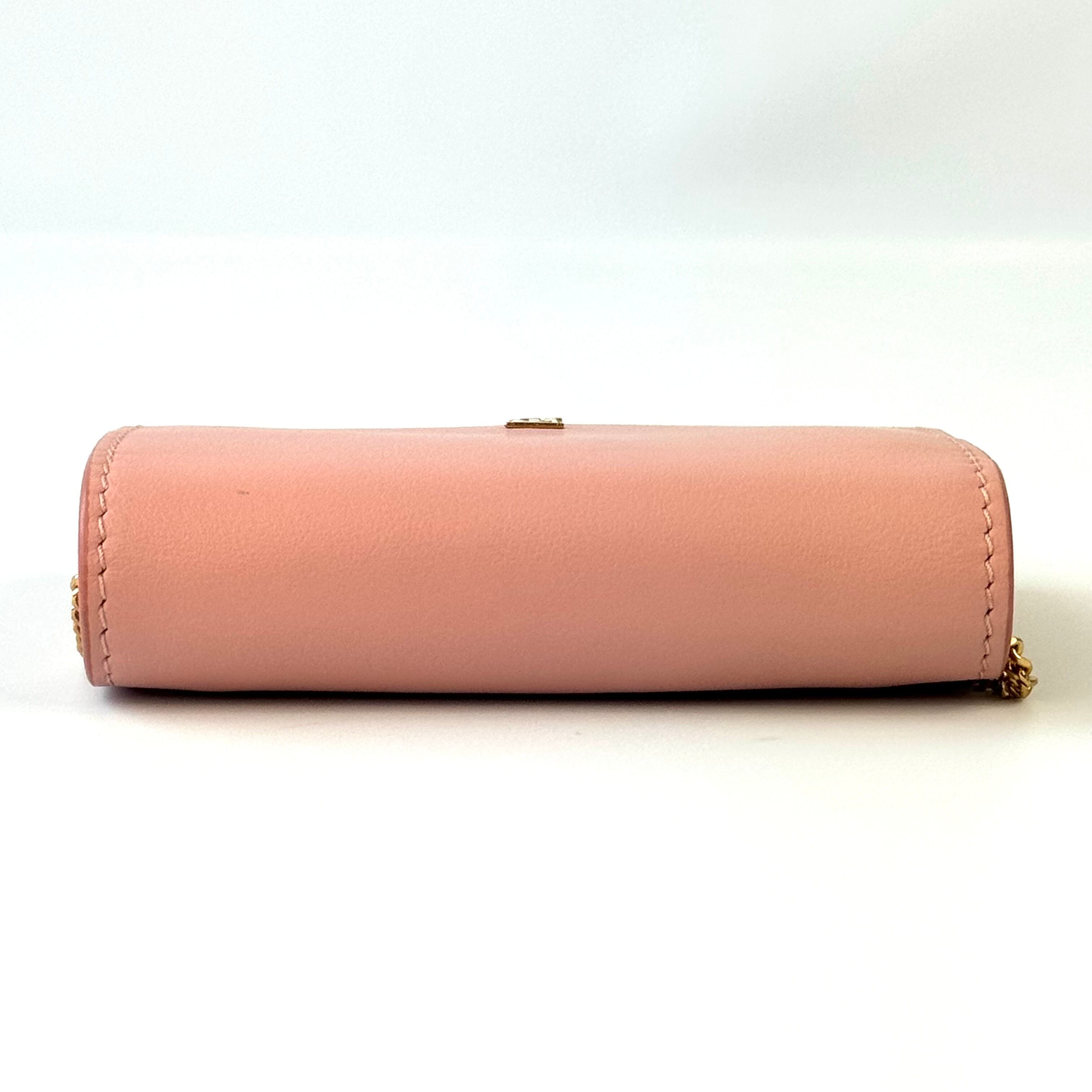 【美品】バーバリー チェーンウォレット コインケース カードケース TBロゴ 斜め掛け 二つ折り 80316271 ブラッシュピンク