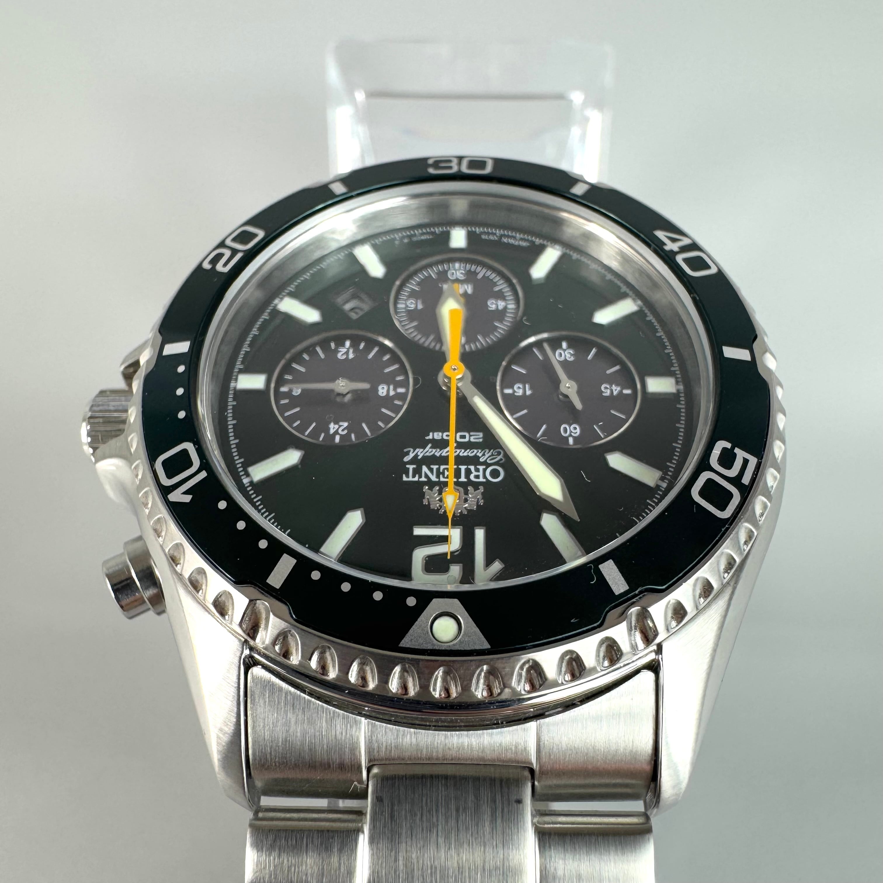 【美品】オリエント ORIENT オリエントマコ RN-TX0204E VS75-UAB0 ソーラー グリーン デイト表示 クロノグラフ