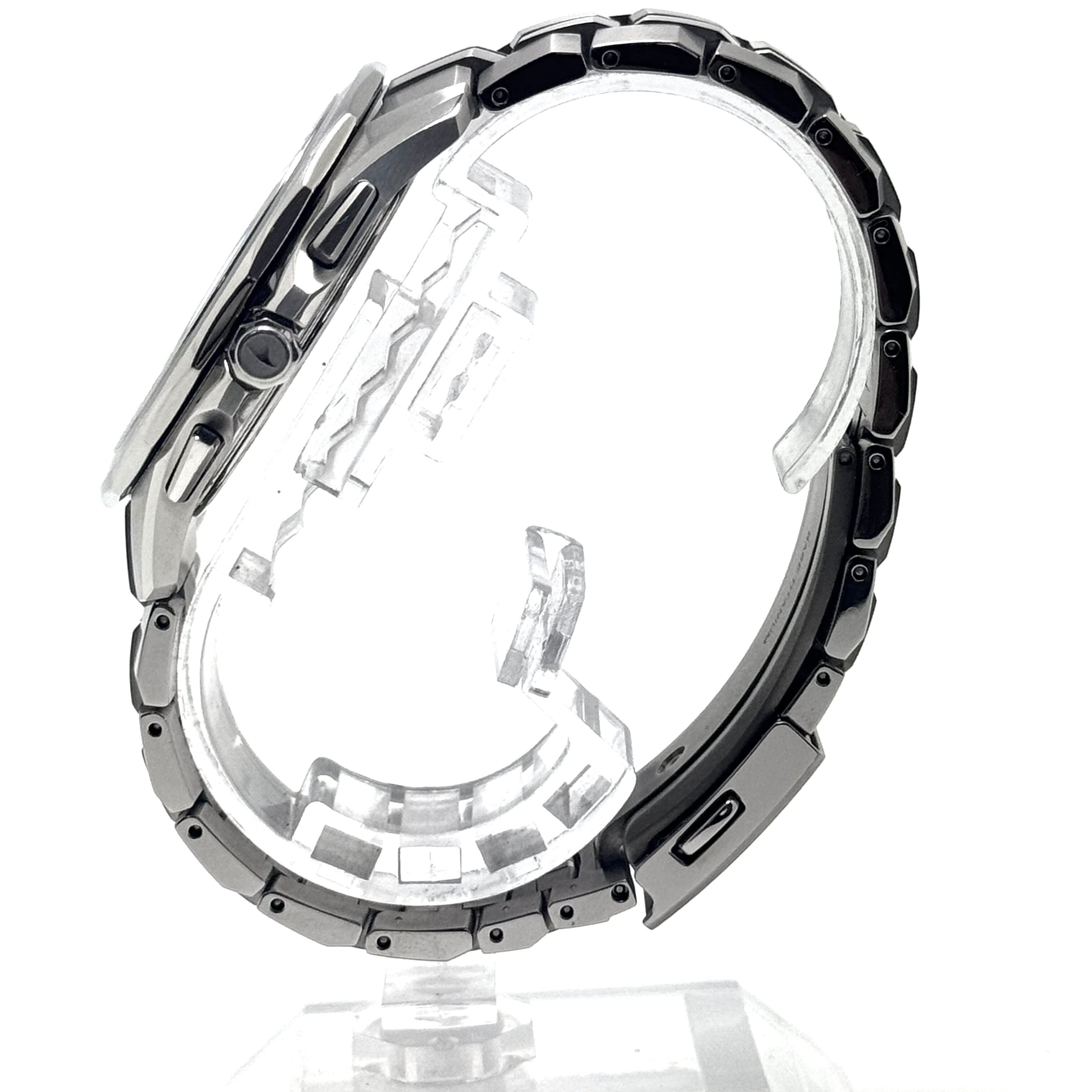 【美品】カシオ CASIO オシアナス OCEANUS Manta S7000 Series OCW-S7000-1AJF 電波ソーラー モバイルリンク デイト表示