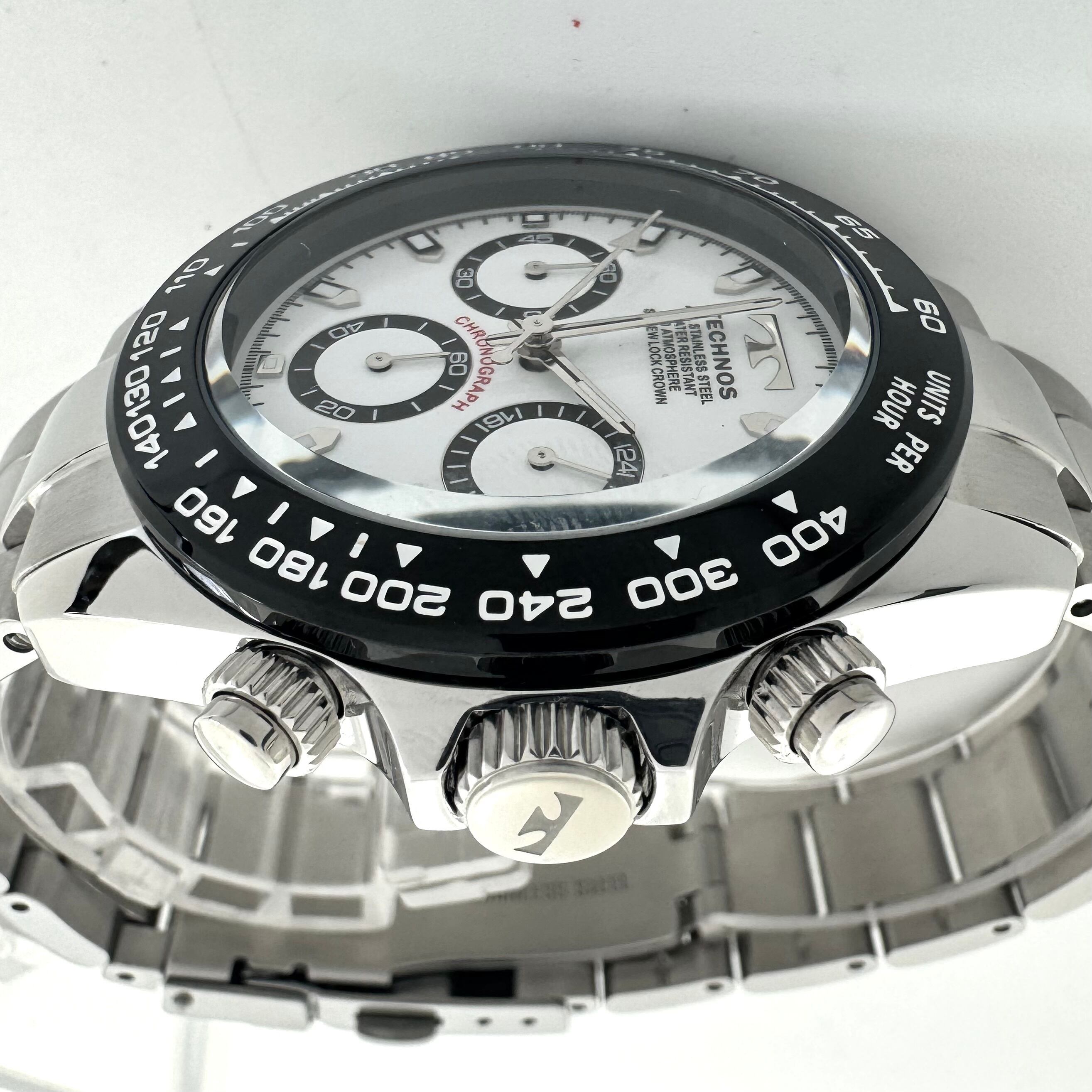 【美品】テクノス TECHNOS TSM411TW クォーツ クロノグラフ 白