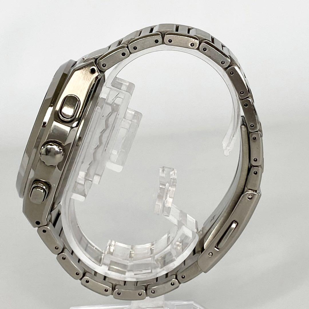 シチズン アテッサ E610 エコドライブ デイト表示 シルバー チタン