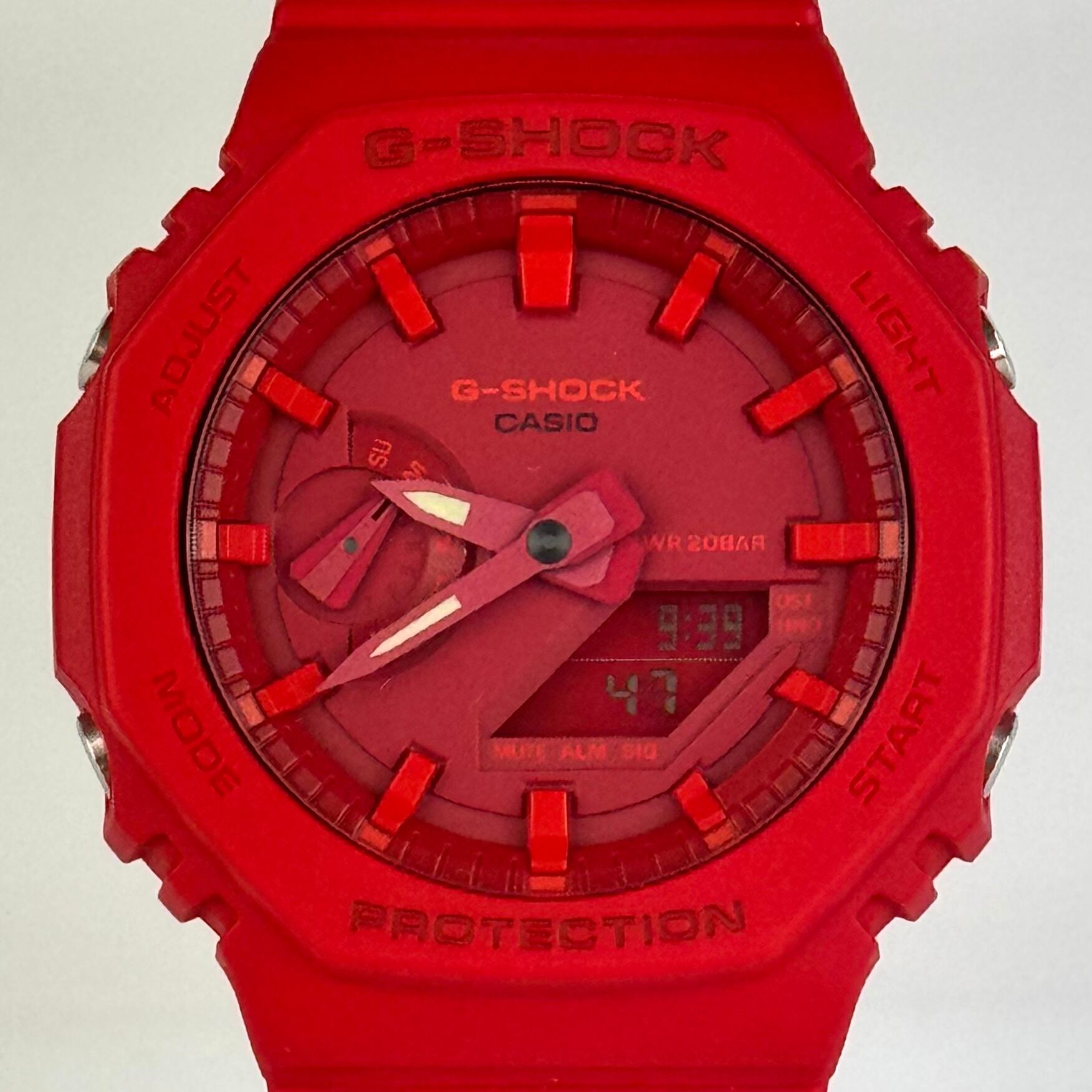 【美品】カシオ G-SHOCK ジーショック 2100シリーズ GA-2100-4AJF クォーツ アナデジ レッド 樹脂ベルト