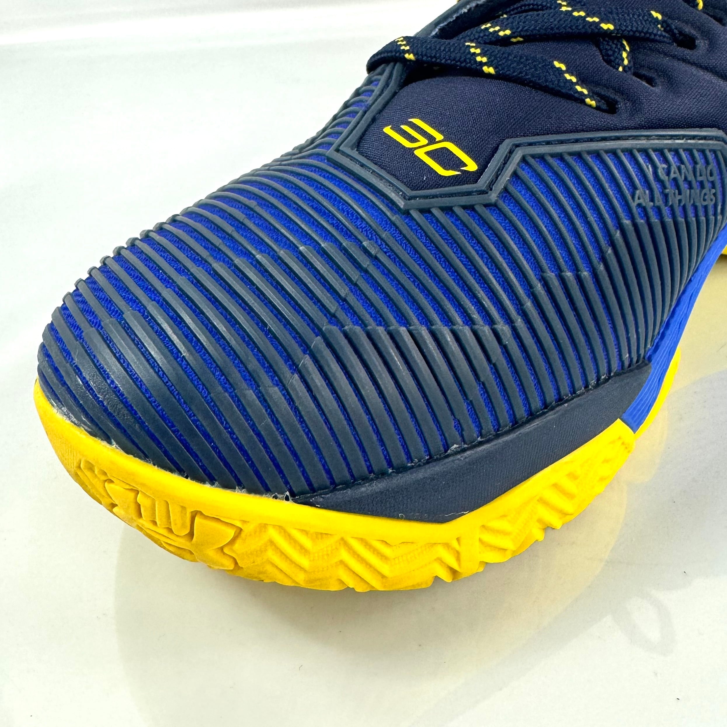 【美品】アンダーアーマー UNDER ARMOUR Curry2.5 ステフィンカリーモデル ハイカットスニーカー バッシュ 3C 27.5cm