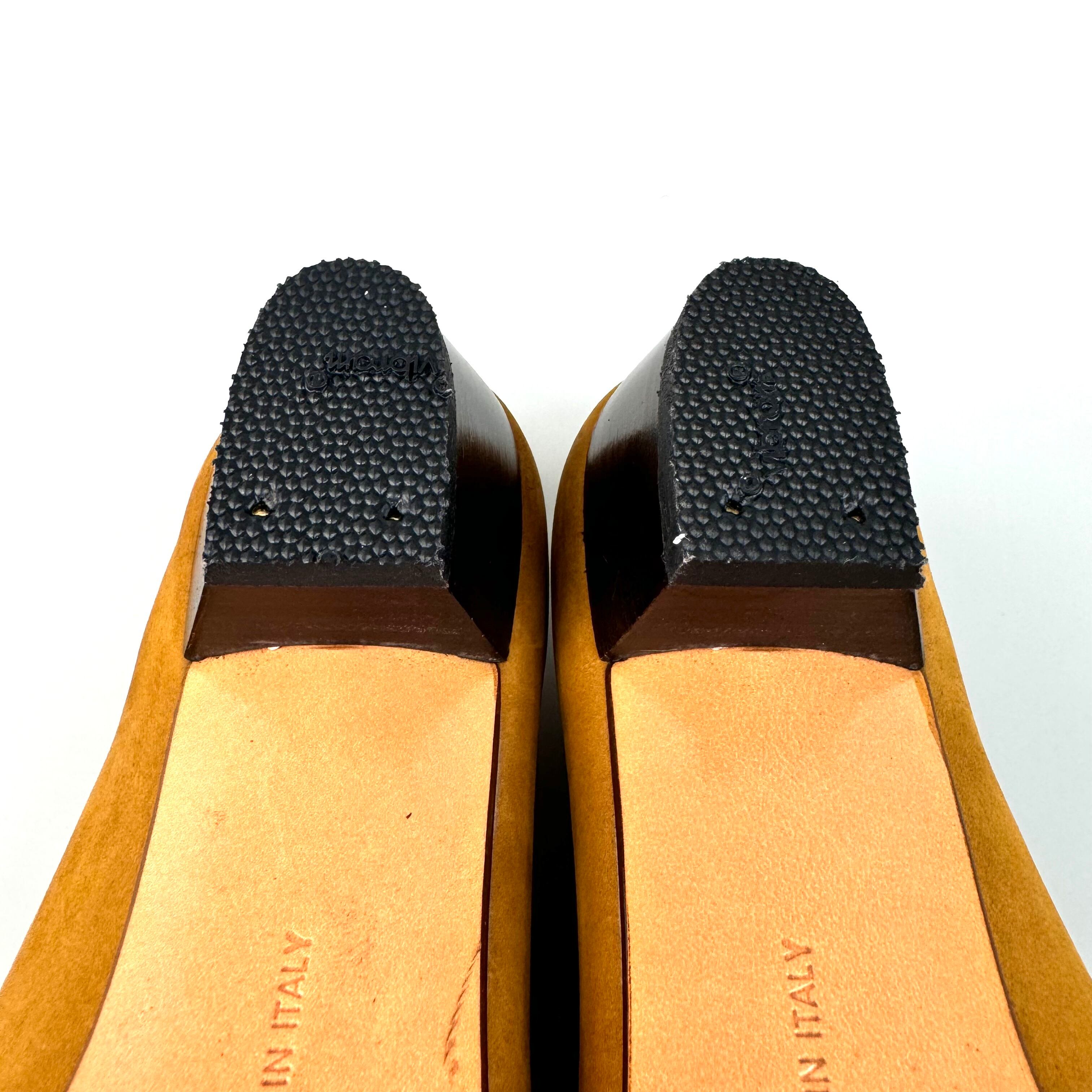 【美品】サルヴァトーレフェラガモ パンプス ヴァラリボン アーモンドトゥ ライトブラウン 24cm