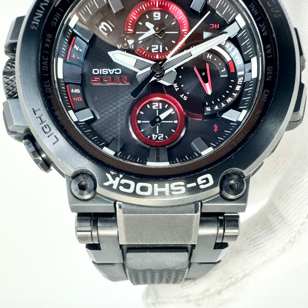 【美品】腕時計 メンズ カシオ CASIO G-SHOCK ジーショック MT-G MTG-B1000B-1AJF 電波ソーラー スマホリンク Bluetooth 黒 デイト表示 20気圧防水 樹脂ベルト