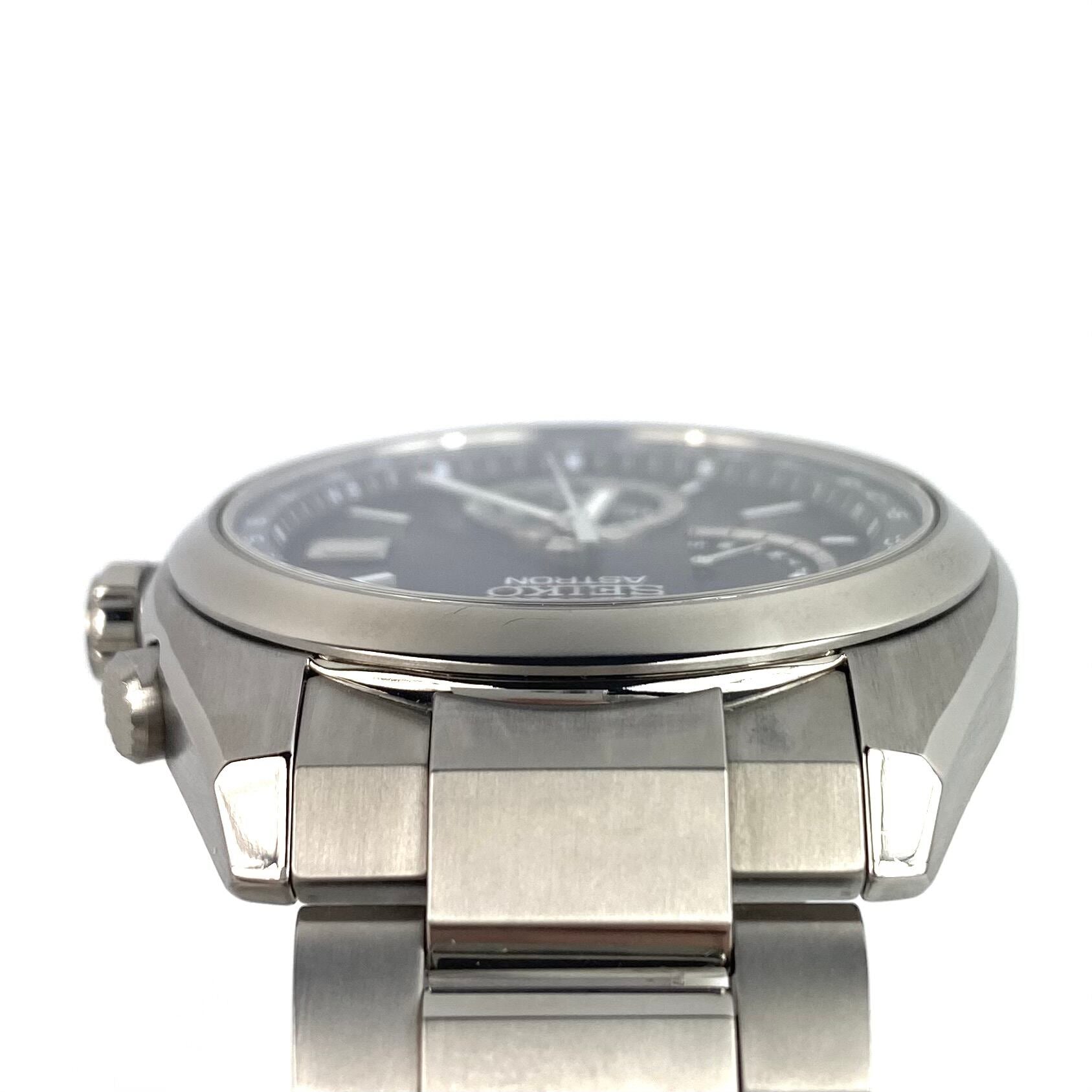 【美品】セイコー SEIKO アストロン ASTRON SBXY015 8B63-0BA0 電波ソーラー チタニウム 黒 デイト表示