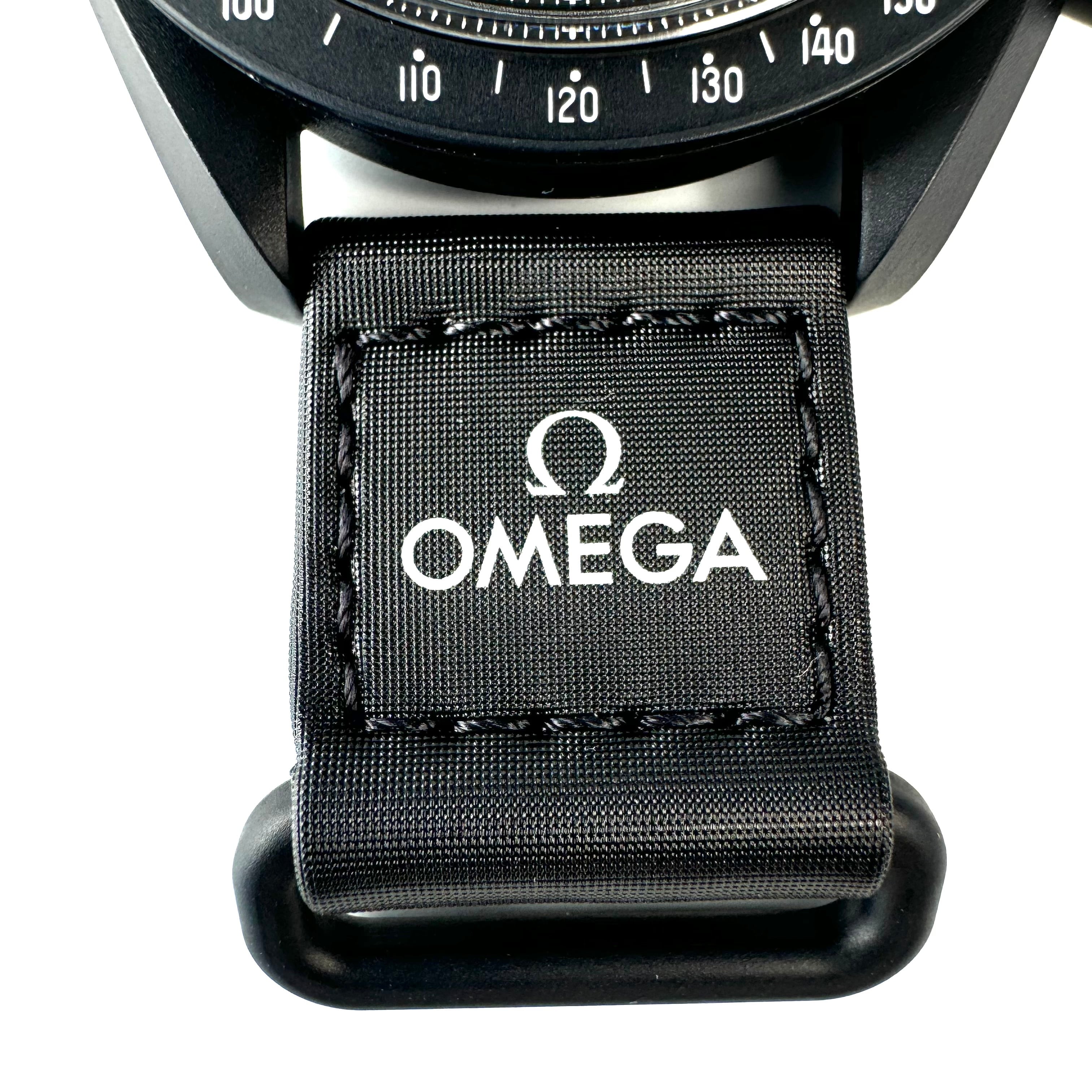 【未使用】オメガ OMEGA オメガ×スウォッチ MISSION TO THE MOONPHASE スヌーピー クォーツ バイオセラミック 黒