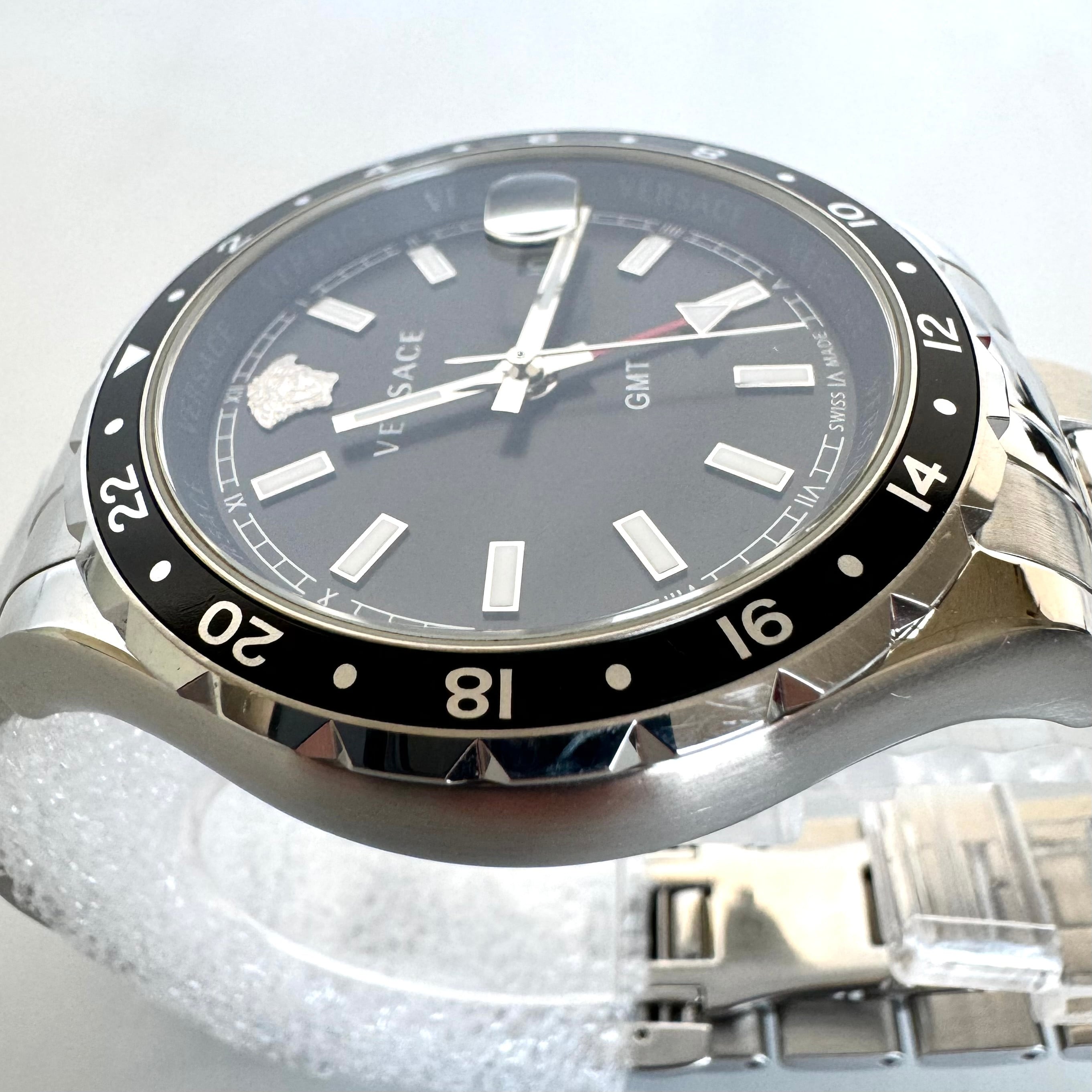 【希少】ヴェルサーチ ヘレニウム GMT V11 クォーツ 黒 デイト表示