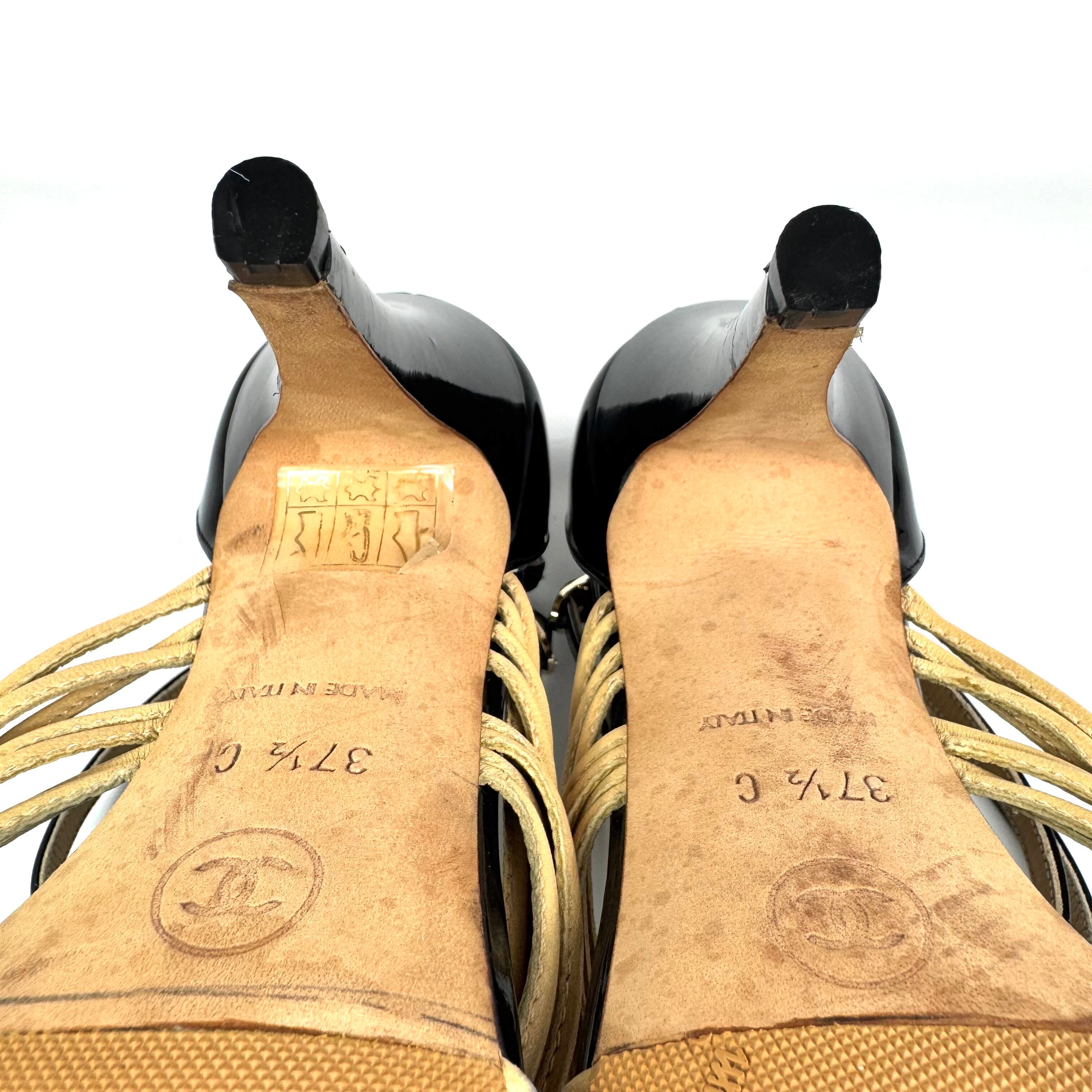 シャネル CHANEL ヒールサンダル ストラップ ココマーク ベージュ ブラック 37 1/2C 日本サイズ約24.5cm