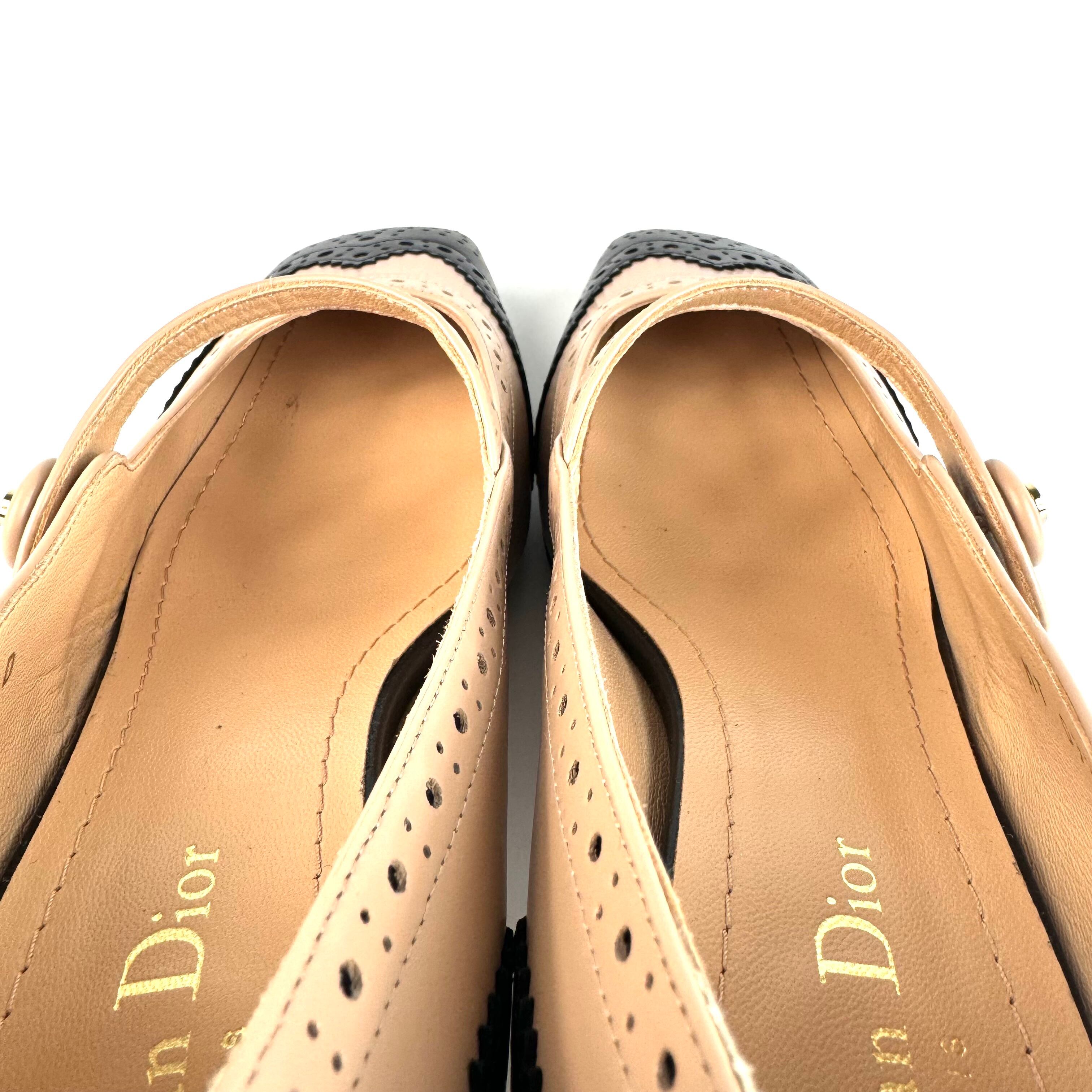 【未使用】クリスチャンディオール パンプス パンチング カーフ ベージュ 黒 24cm