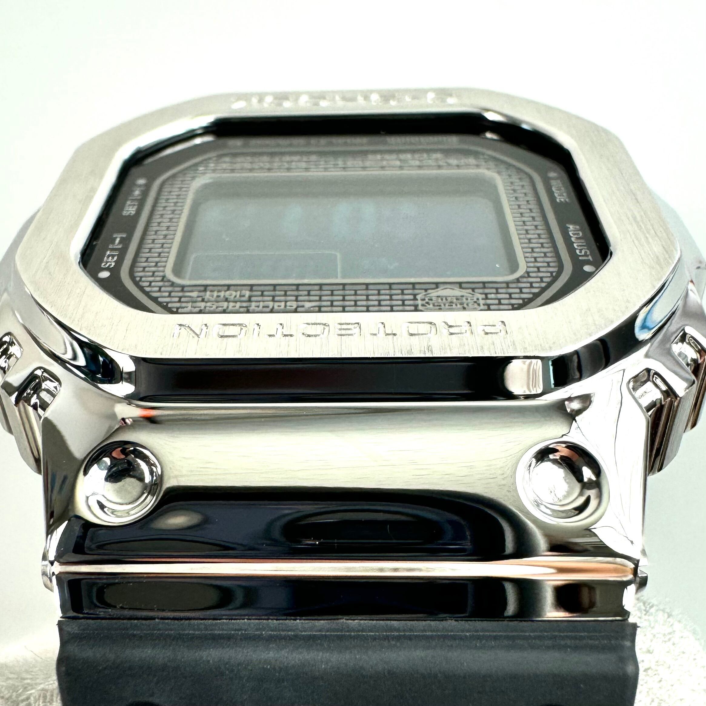 【美品】カシオ CASIO ジーショック G-SHOCK GMW-B5000-1JF 電波ソーラー デジタル 黒 Bluetooth 樹脂ベルト