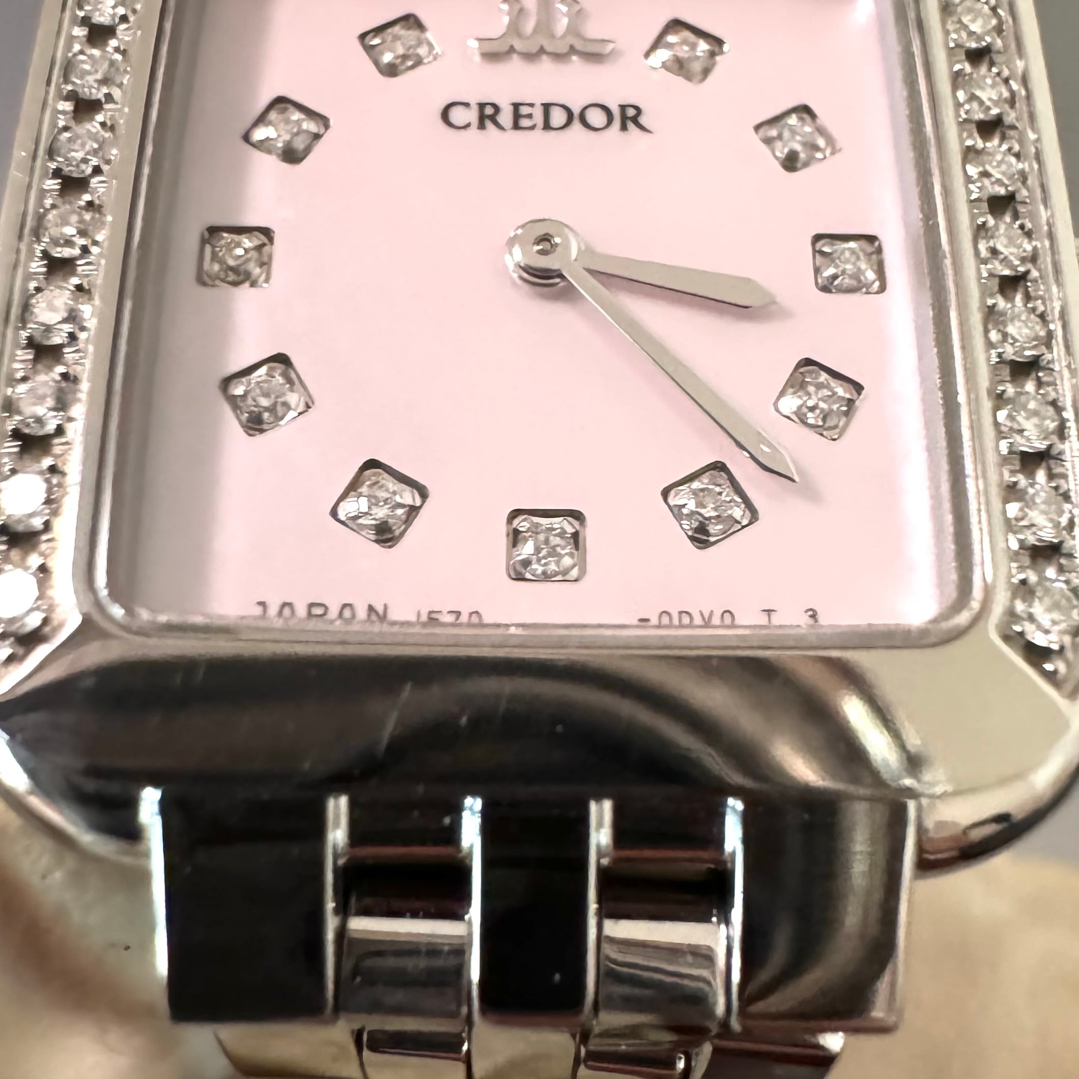 【美品】セイコー クレドール シグノ GSTE875 1E70-0CR0 クォーツ 2針 ピンク シェル ダイヤモンド