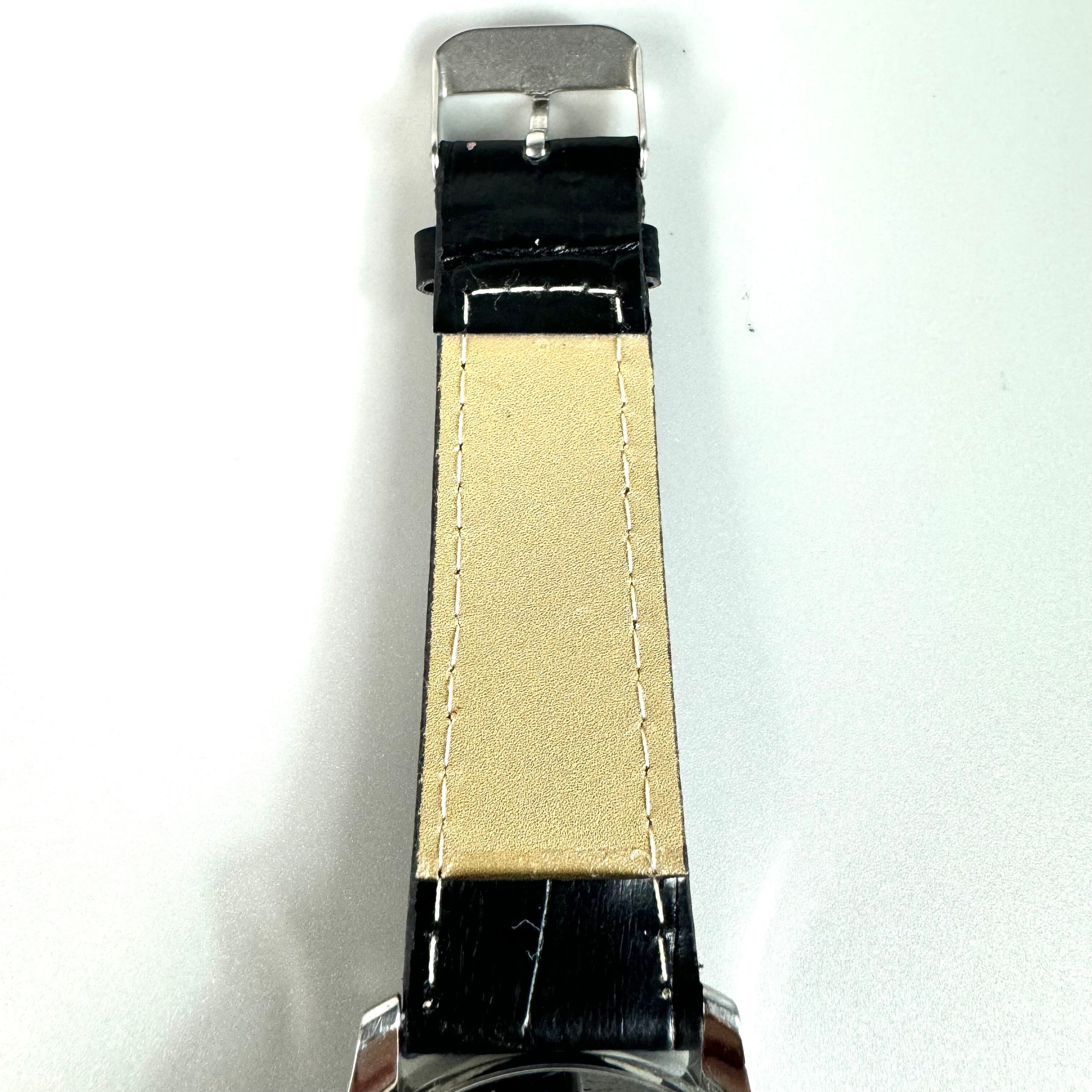 グッチ GUCCI Gタイムレス YA1264031A 164.4 クォーツ 黒 社外ベルト