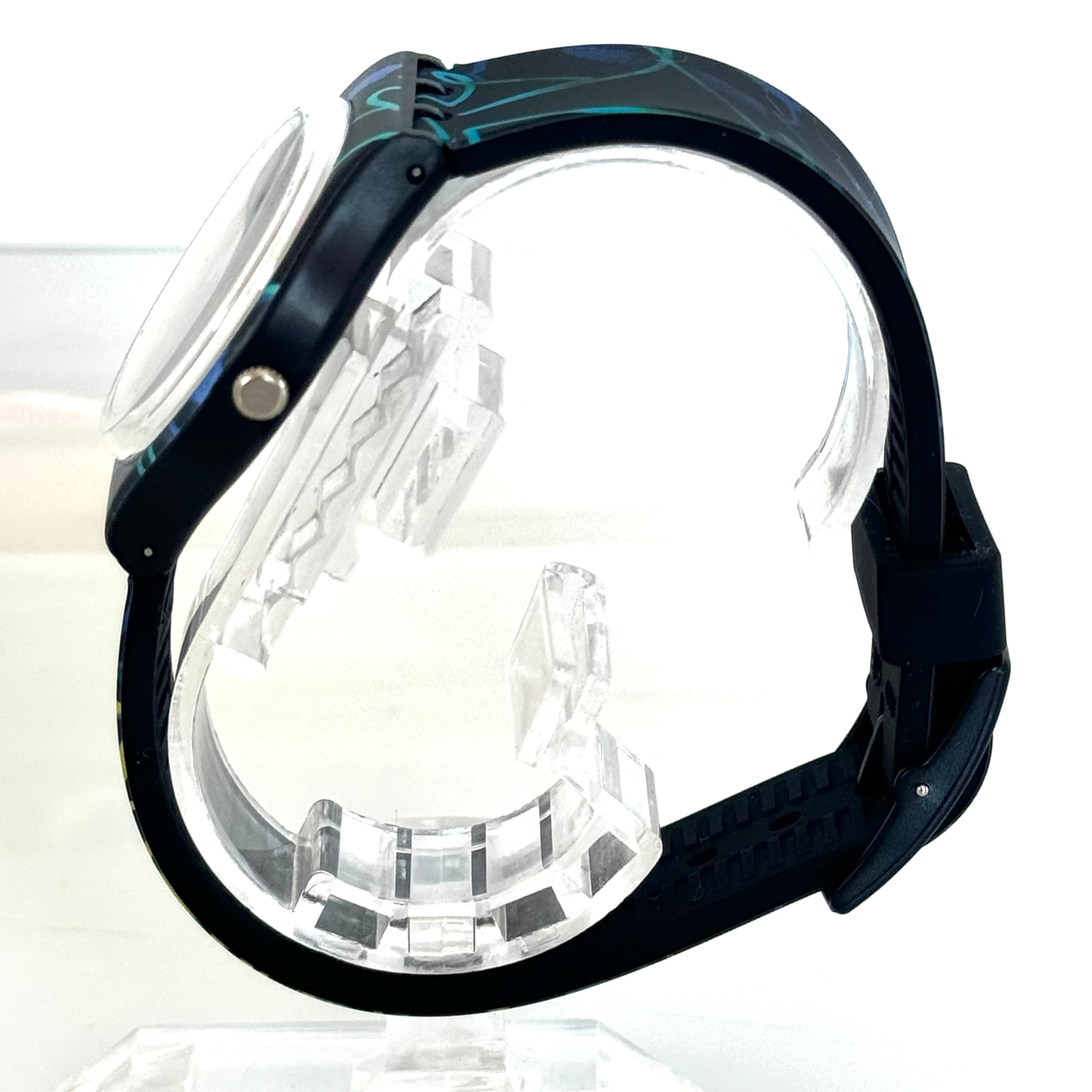 【ほぼ未使用】スウォッチ SWATCH ナイトクラブ GB318 クォーツ 黒 ラバーベルト レディース 電池交換済