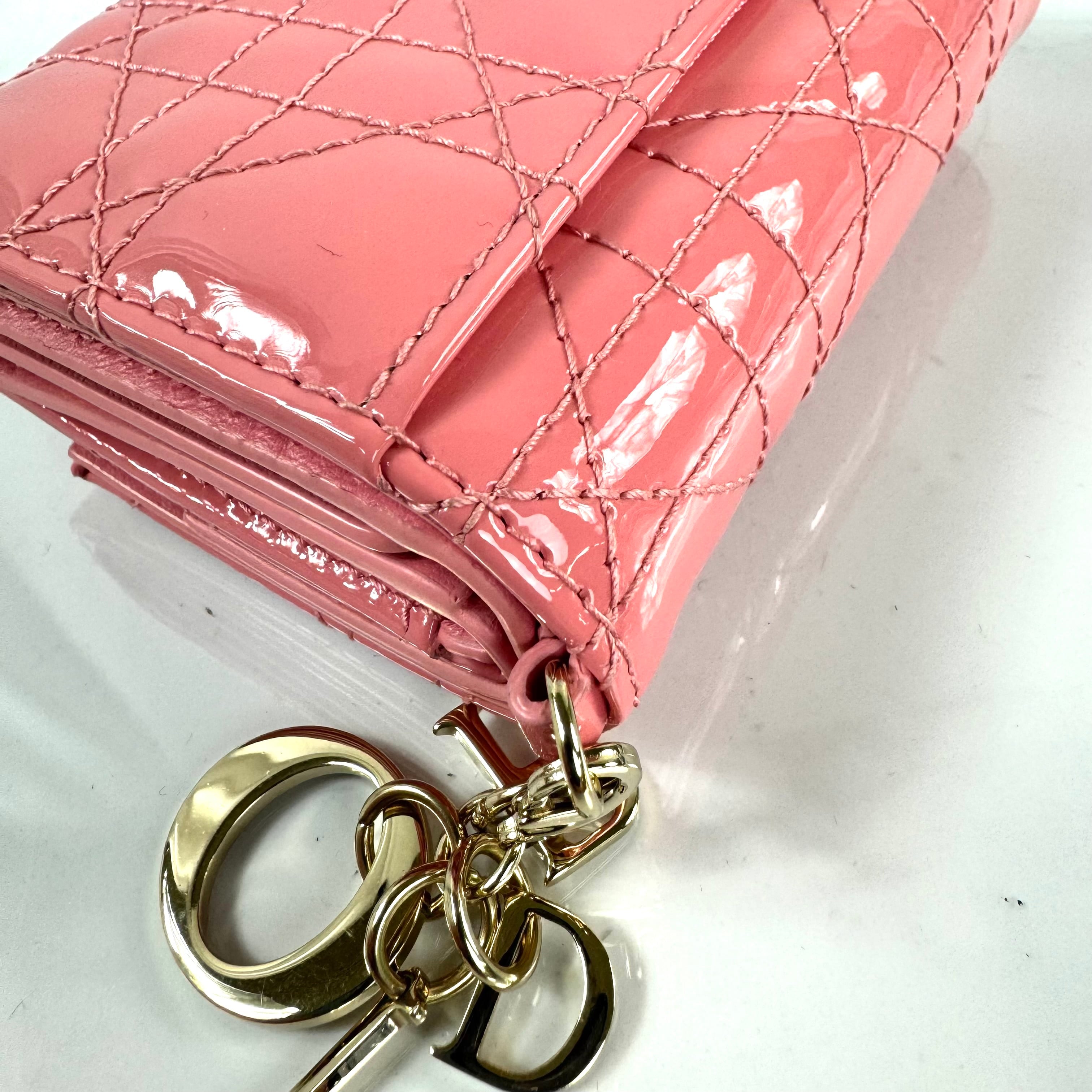 クリスチャンディオール レディディオール Christian Dior ロータスウォレット ピンク エナメル コンパクトウォレット