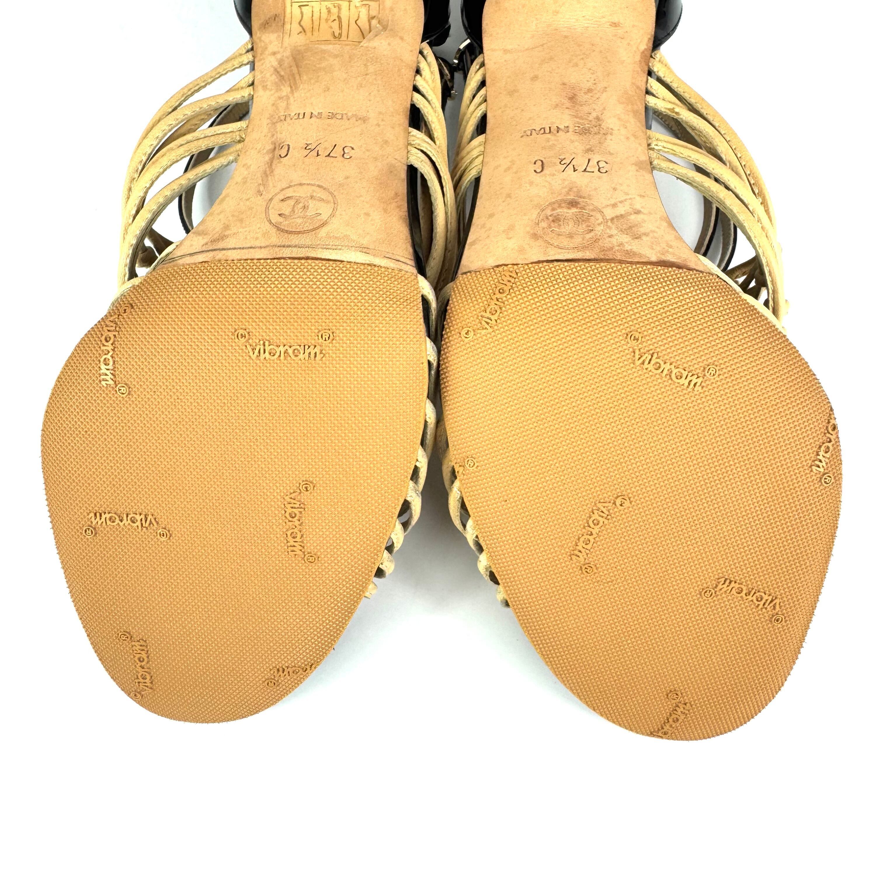 シャネル CHANEL ヒールサンダル ストラップ ココマーク ベージュ ブラック 37 1/2C 日本サイズ約24.5cm