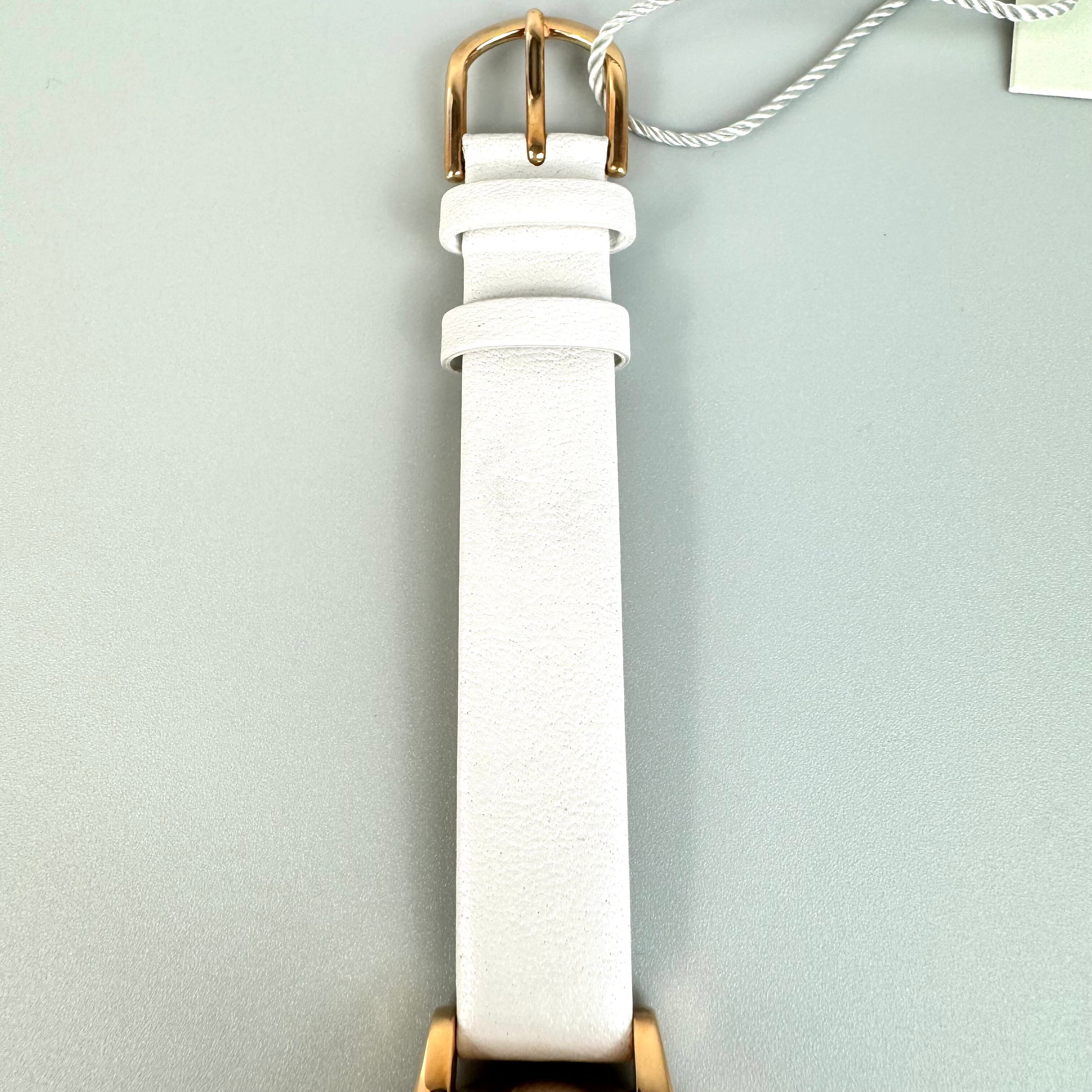 【未使用】オリビアバートン OLIVIA BURTON OB15TD09 クォーツ 白 デイト表示 革ベルト レディース