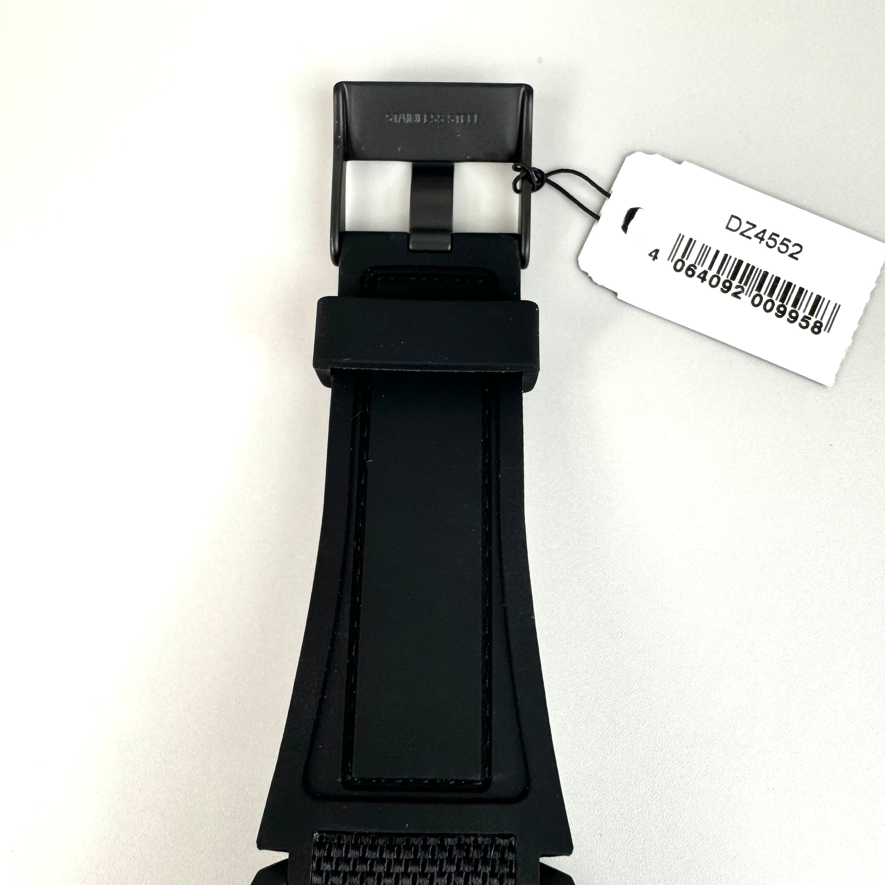 【未使用・電池交換済み】ディーゼル DIESEL メガチーフ MEGA CHIEF DZ−4552 クォーツ アナデジ 樹脂ベルト