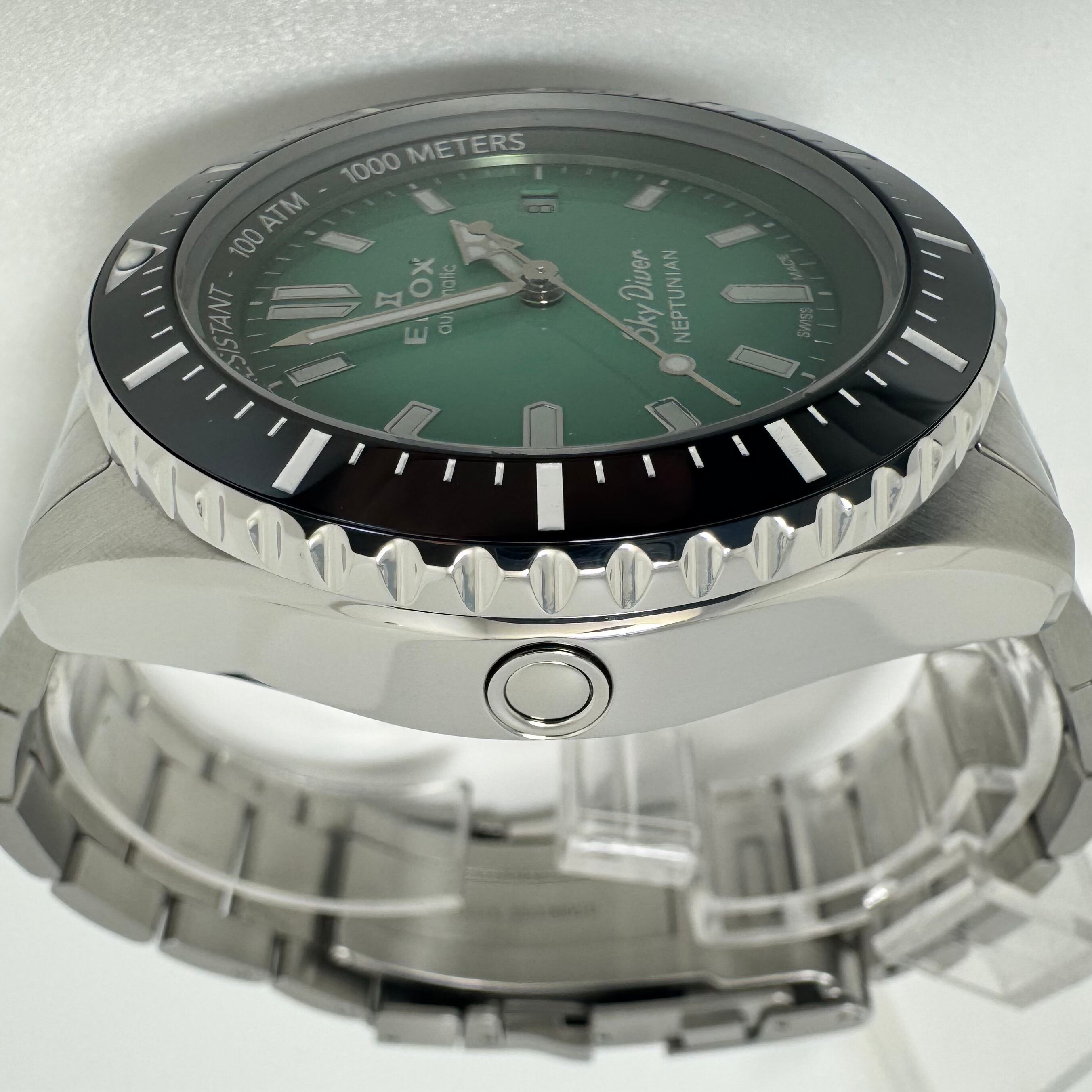 【美品】エドックス EDOX スカイダイバー ネプチュニアン 80120-3NM-VDN ダイバーズ 自動巻 グリーン デイト表示 セラミック