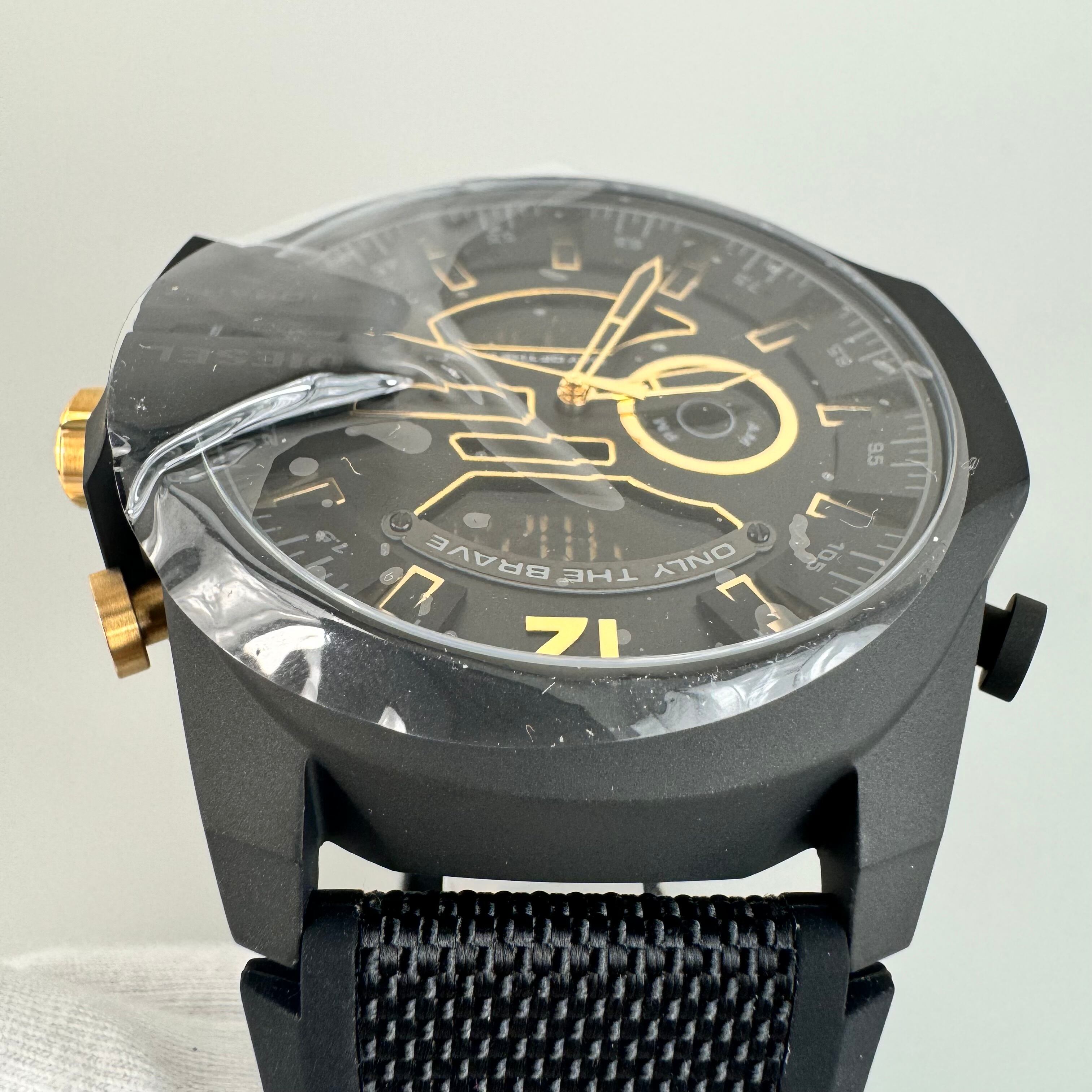 【未使用・電池交換済み】ディーゼル DIESEL メガチーフ MEGA CHIEF DZ−4552 クォーツ アナデジ 樹脂ベルト