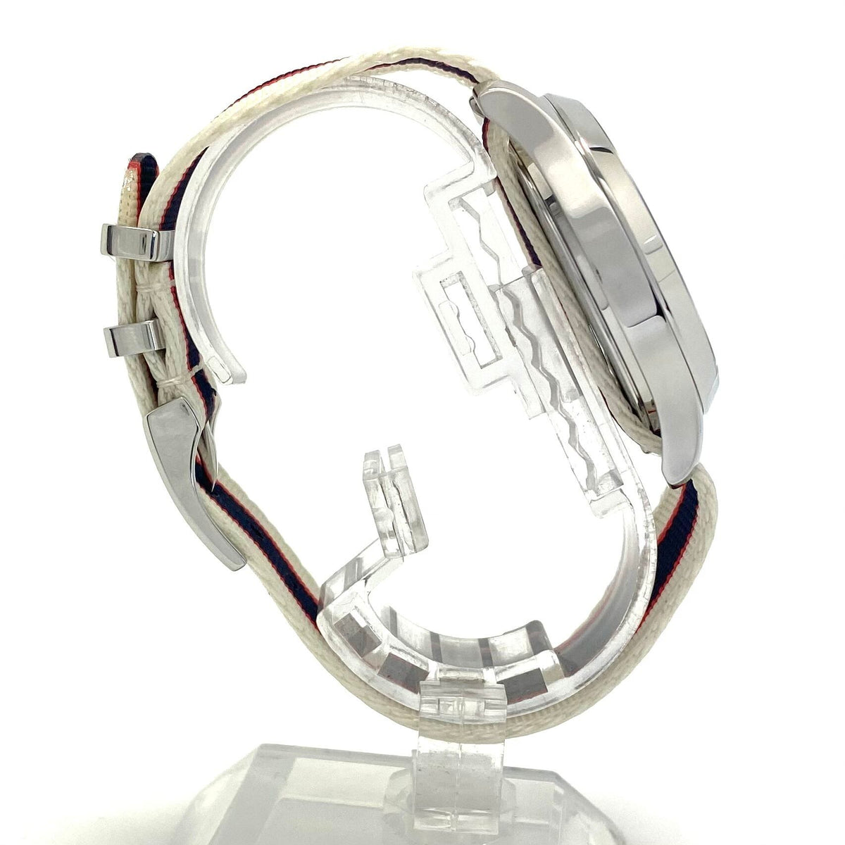 【美品】腕時計 メンズ グッチ GUCCI Gタイムレス 126.4 YA1264071 クォーツ アイボリー ネイビー レッド マルチカラー ナイロンベルト